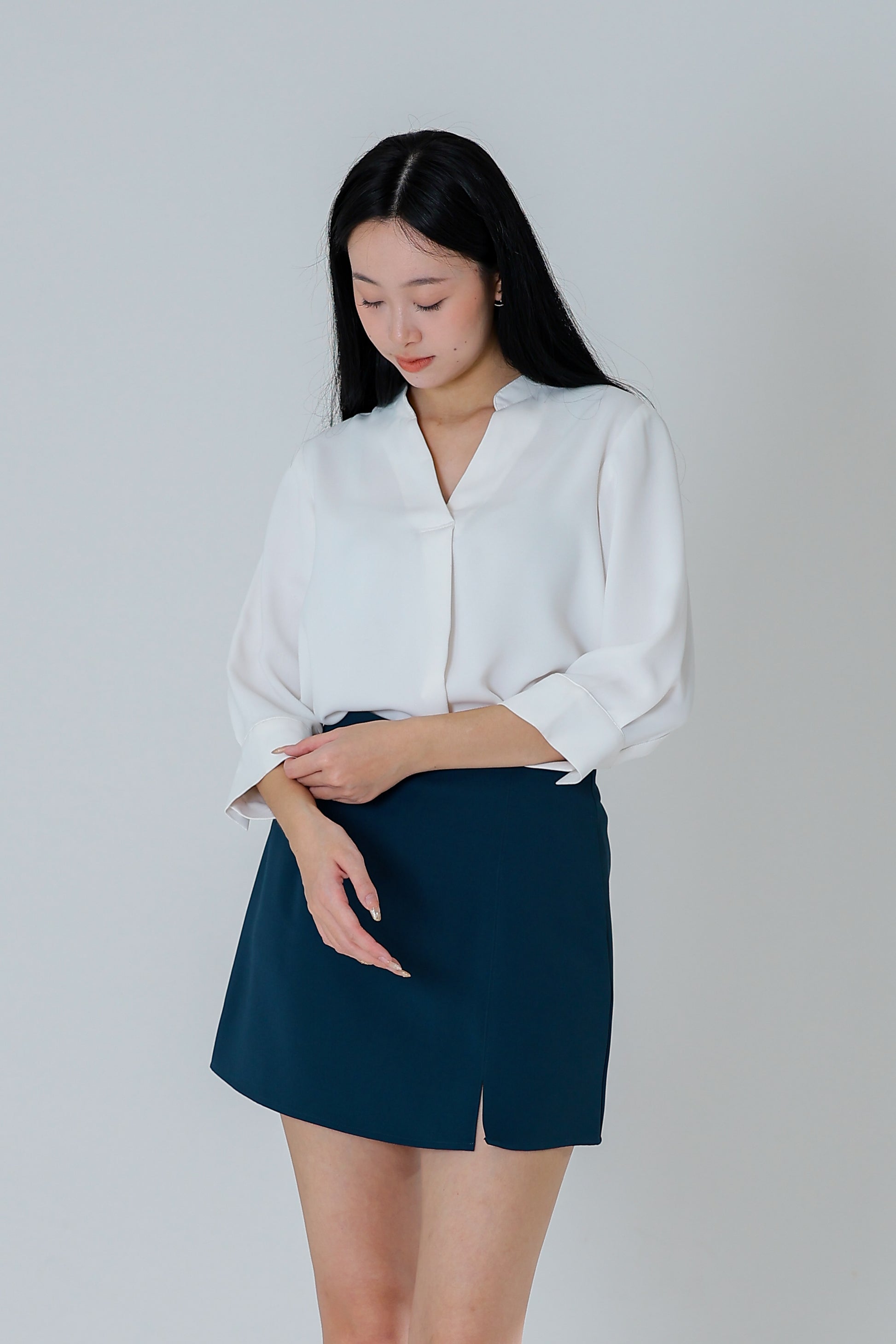 Hestia Collared V Neck Shirt - Ivory