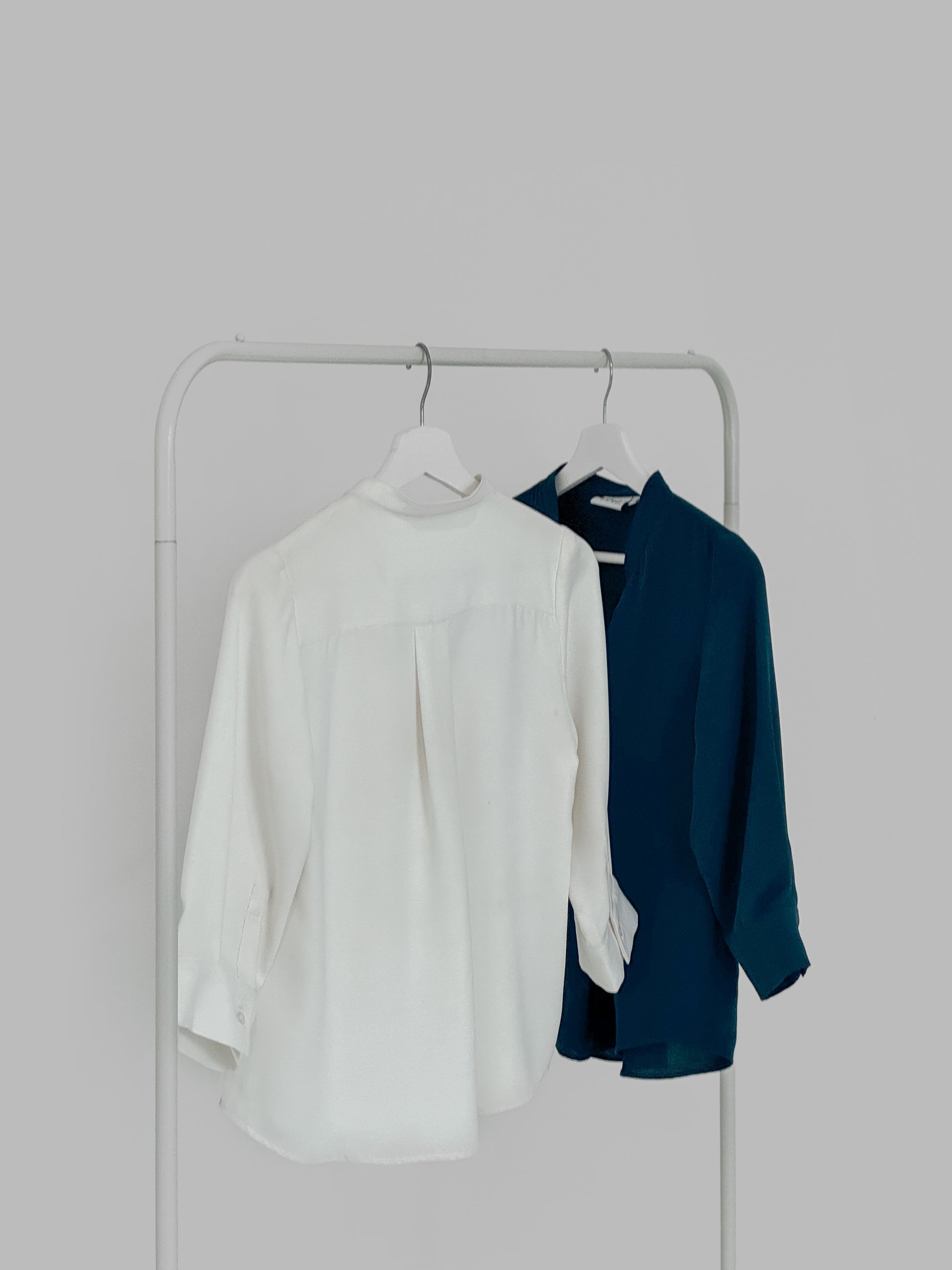 Hestia Collared V Neck Shirt - Teal