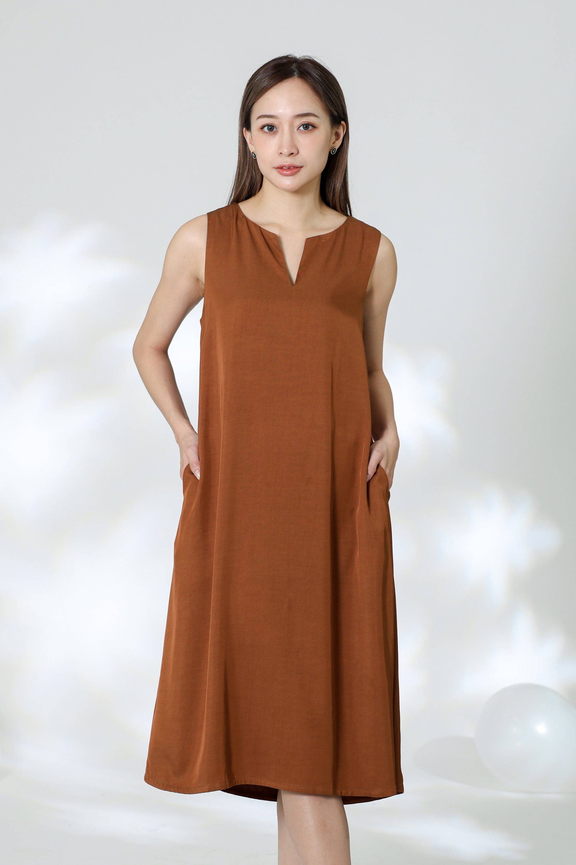 Huda V Cut Midi Dress - Rust