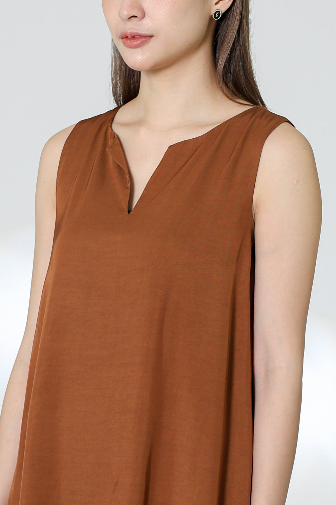 Huda V Cut Midi Dress - Rust