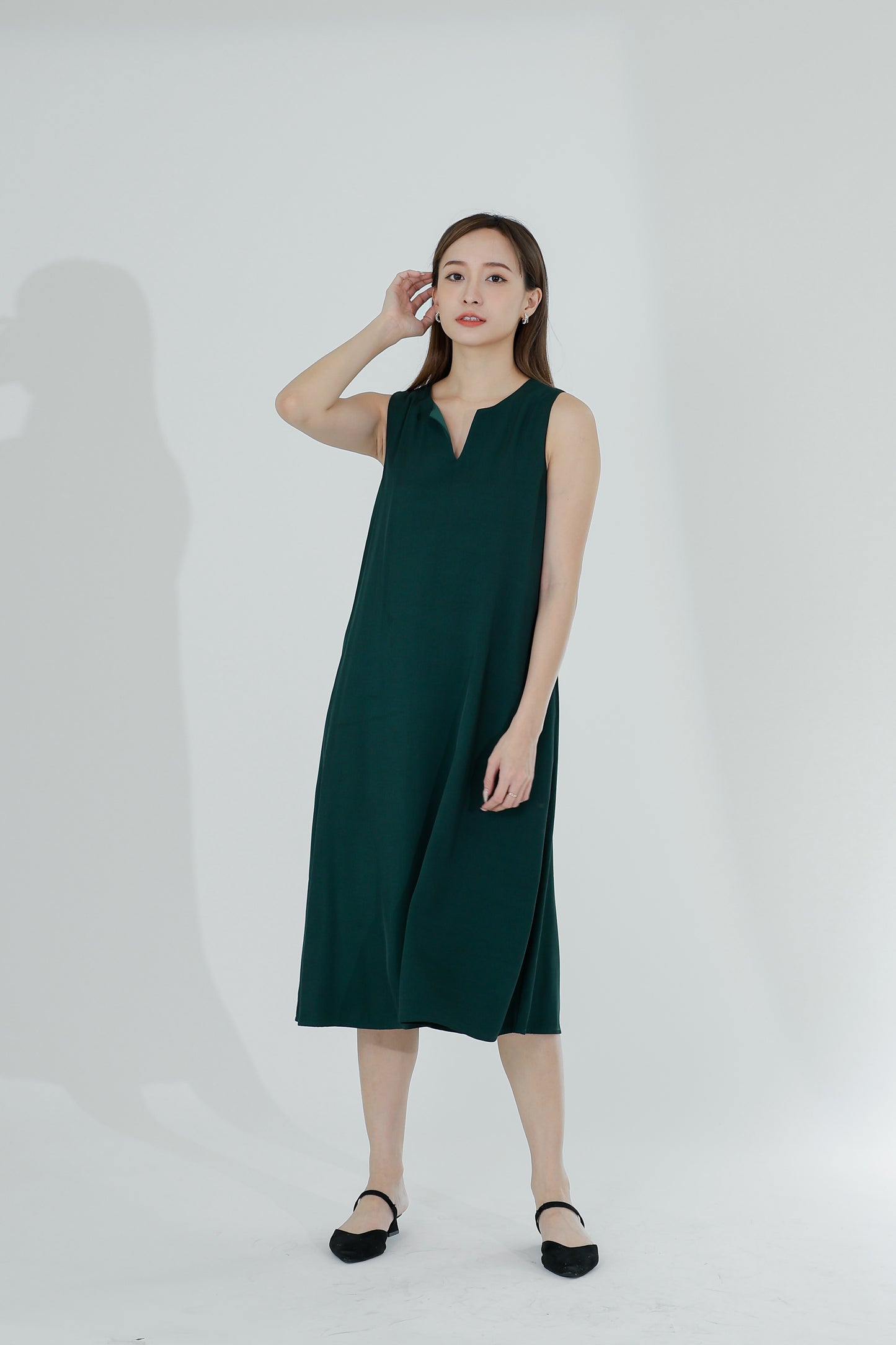 Huda V Cut Midi Dress - Emerald