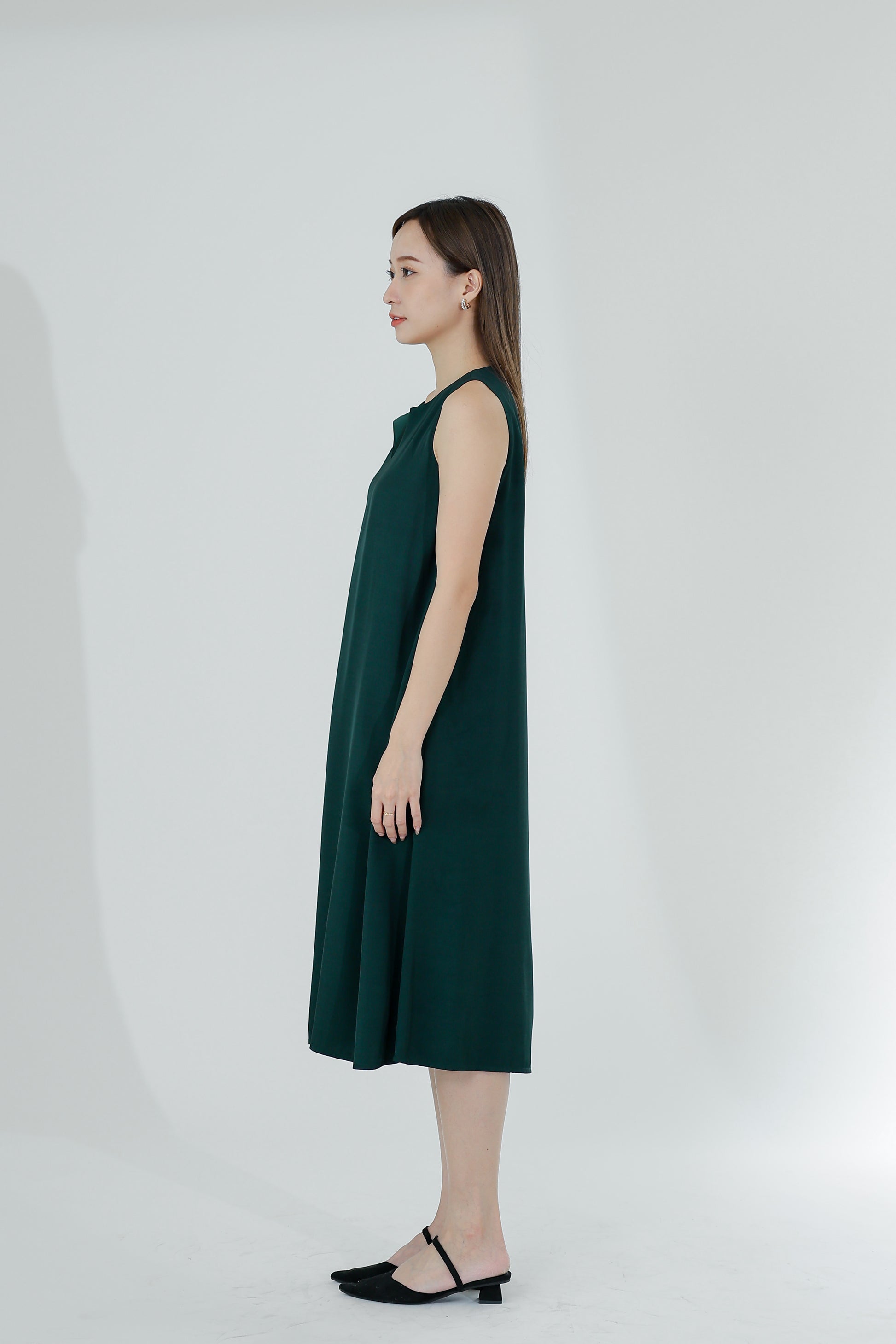 Huda V Cut Midi Dress - Emerald