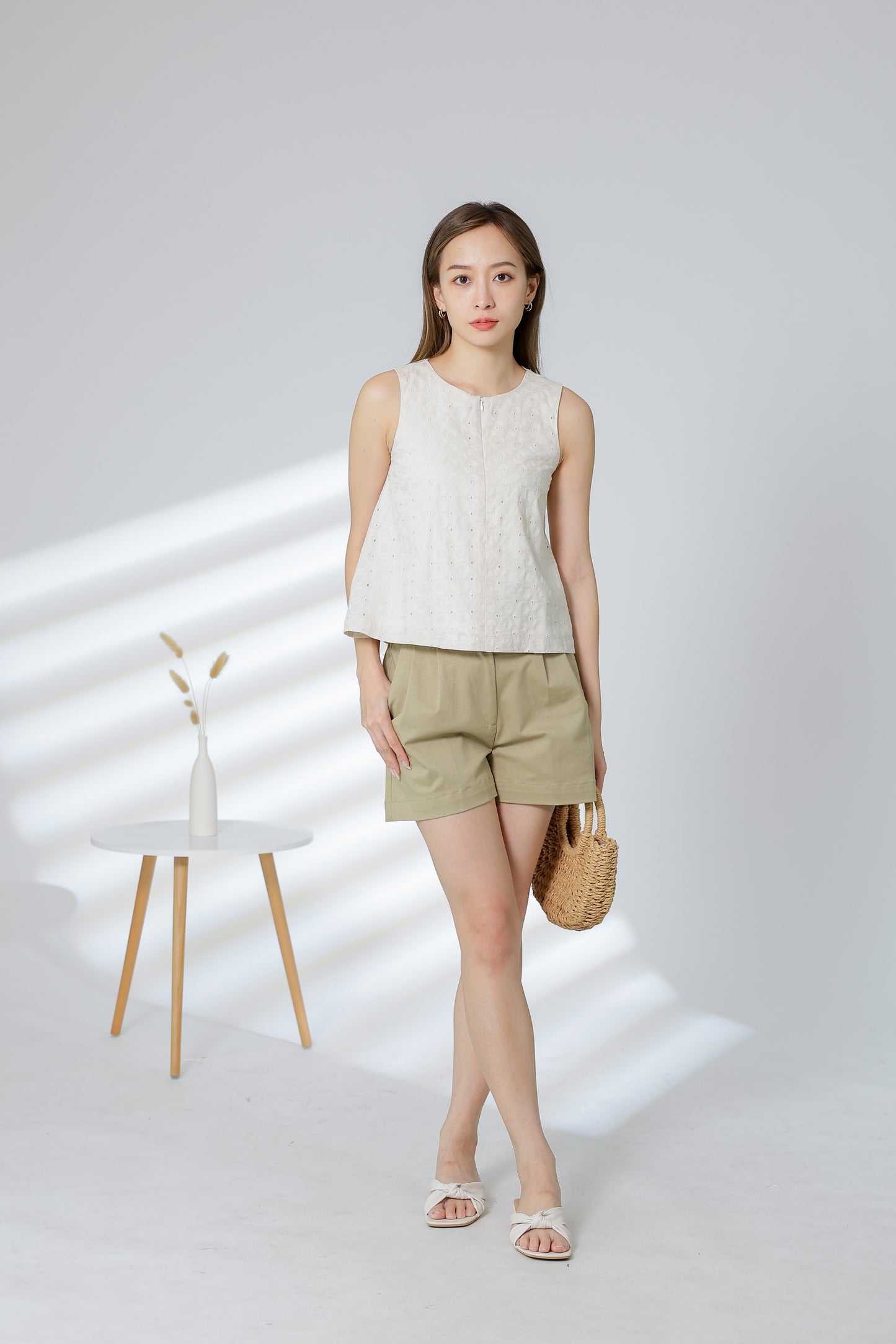 Isabel Zipper Round Neck - Stone