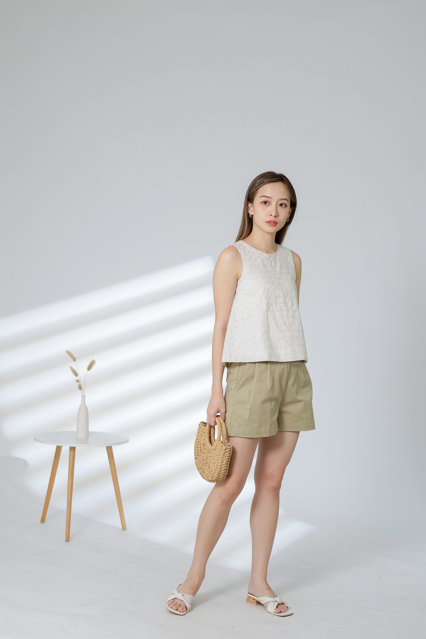 Isabel Zipper Round Neck - Stone