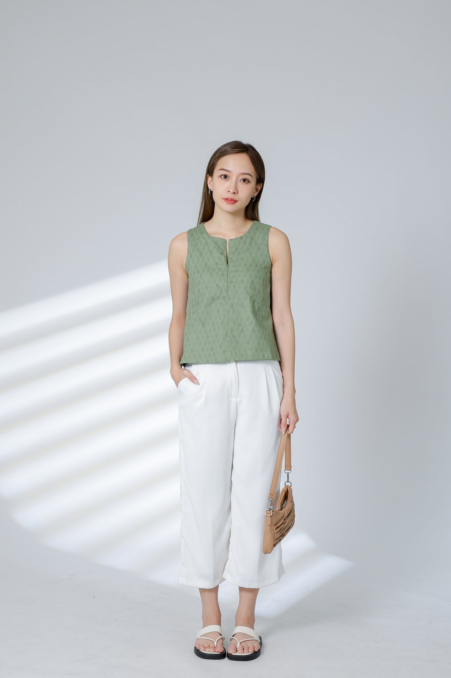 Isabel Zipper Round Neck - Sage