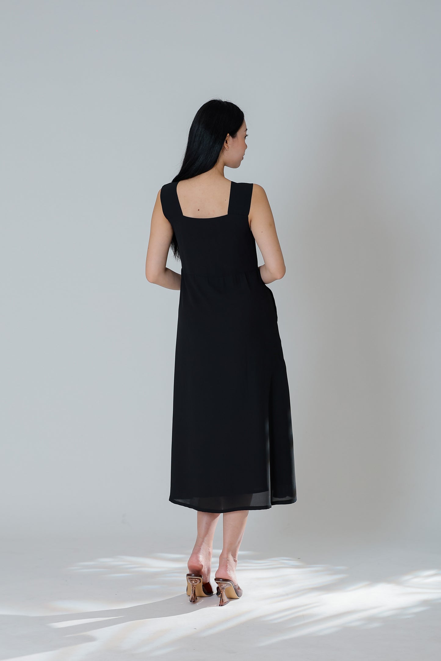 Jecca Square Neck Button Midi Dress - Black