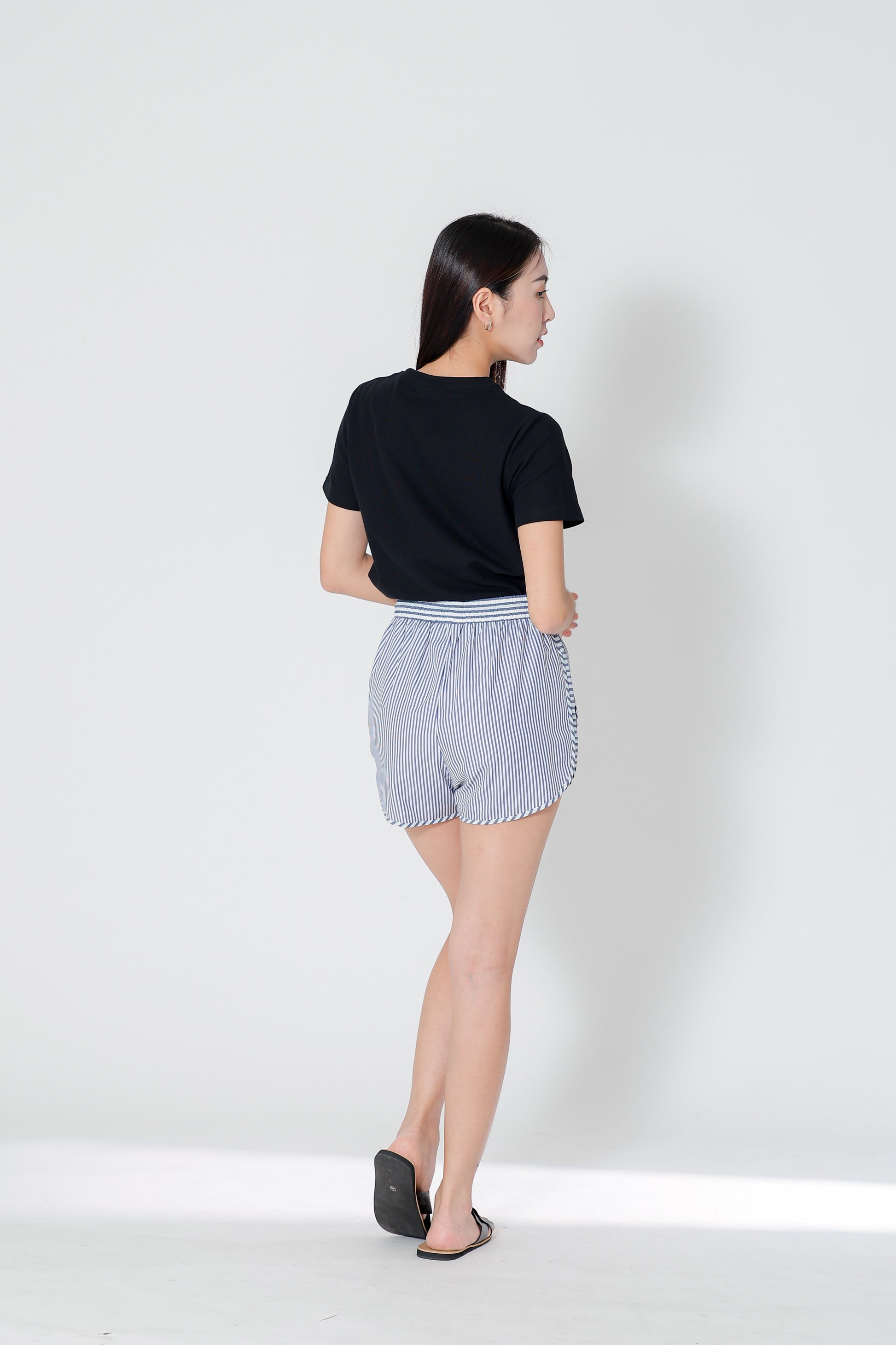 Dayna Round Neck Tee - Black