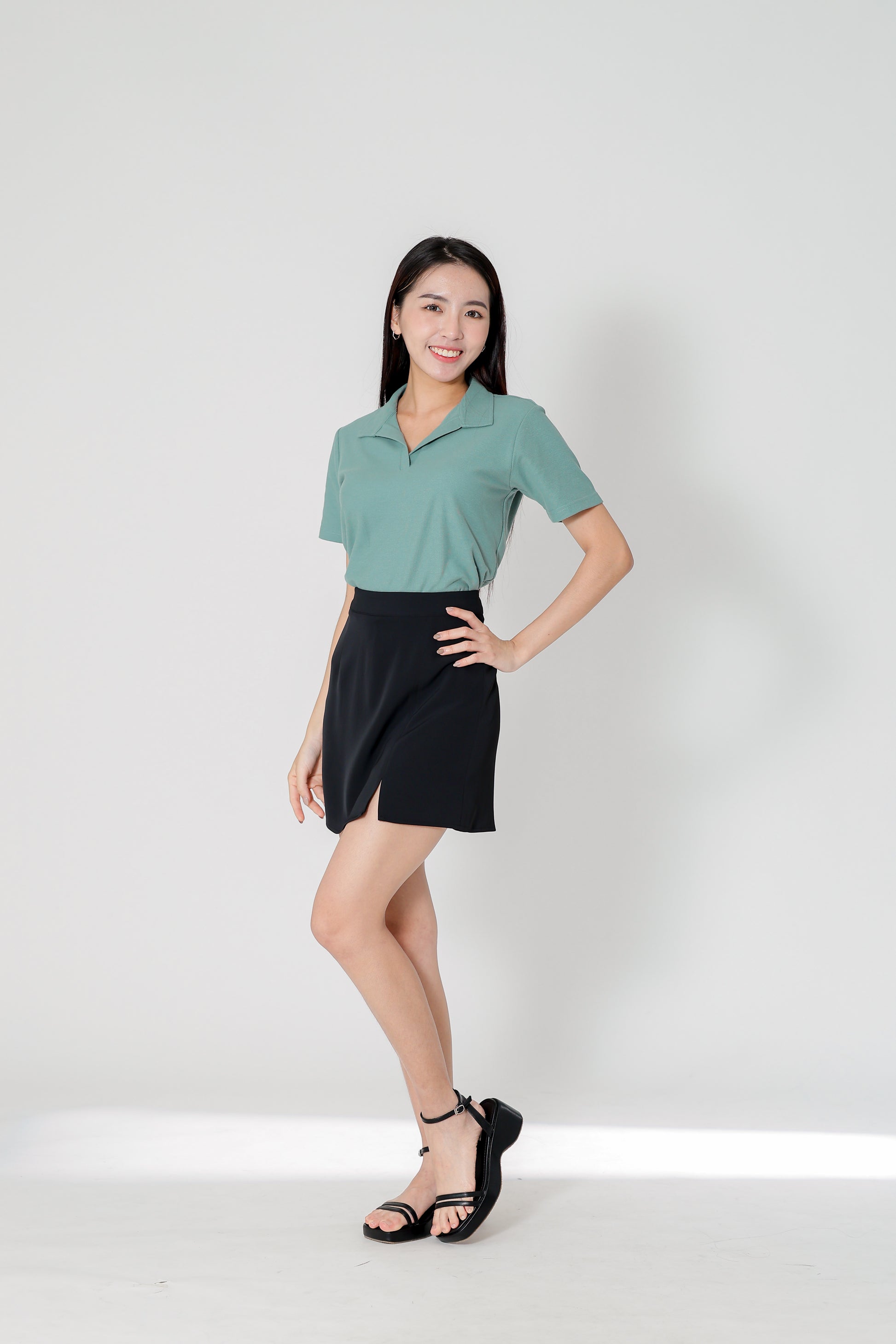 Julianne A Line Skort w Slit - Black