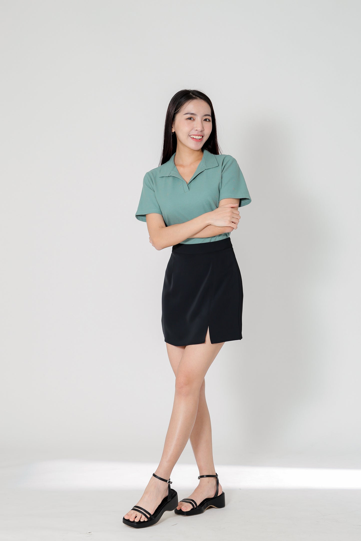 Julianne A Line Skort w Slit - Black