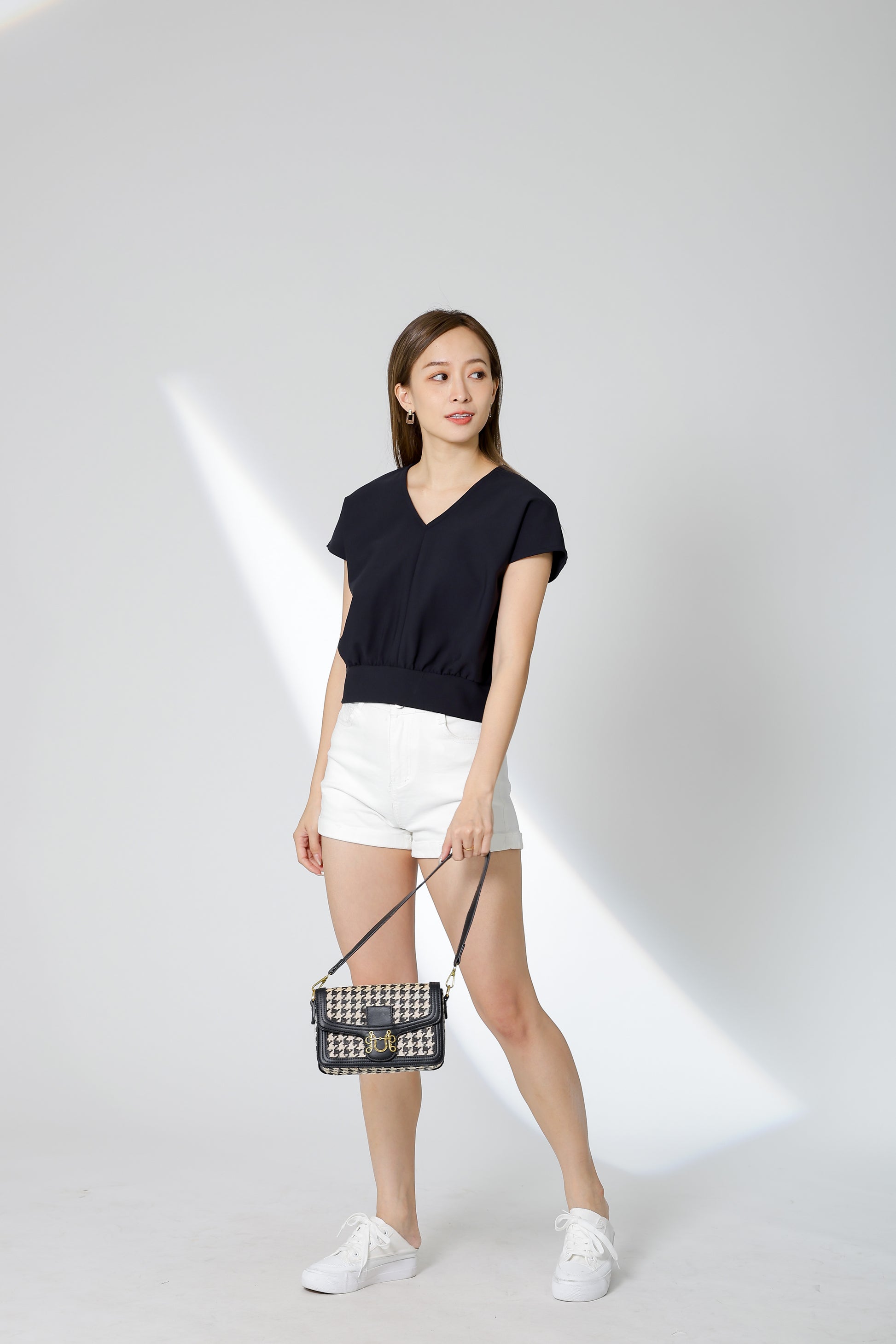 Kalena V Neck Top - Black
