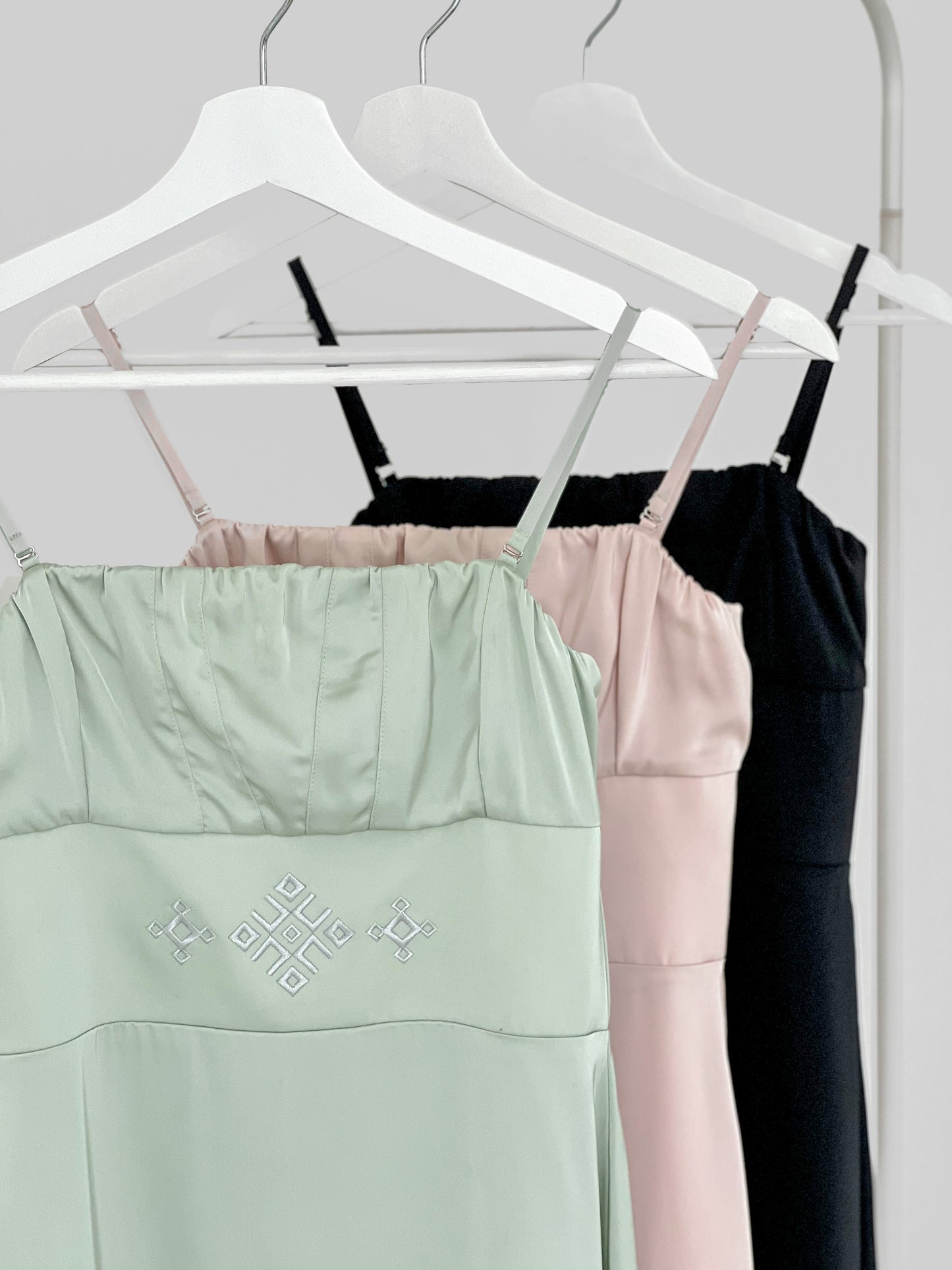 Karren Embroidered Satin Midi Dress - Mint