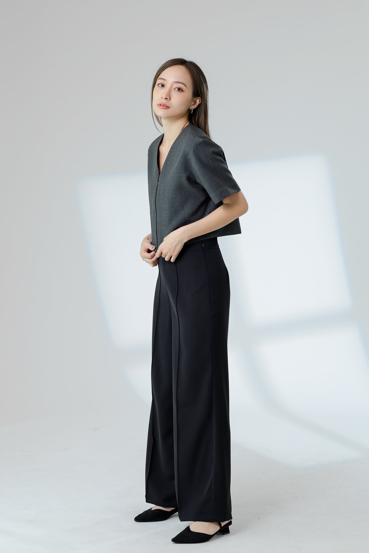 Kimi Front Zipper Top - Black/Brown
