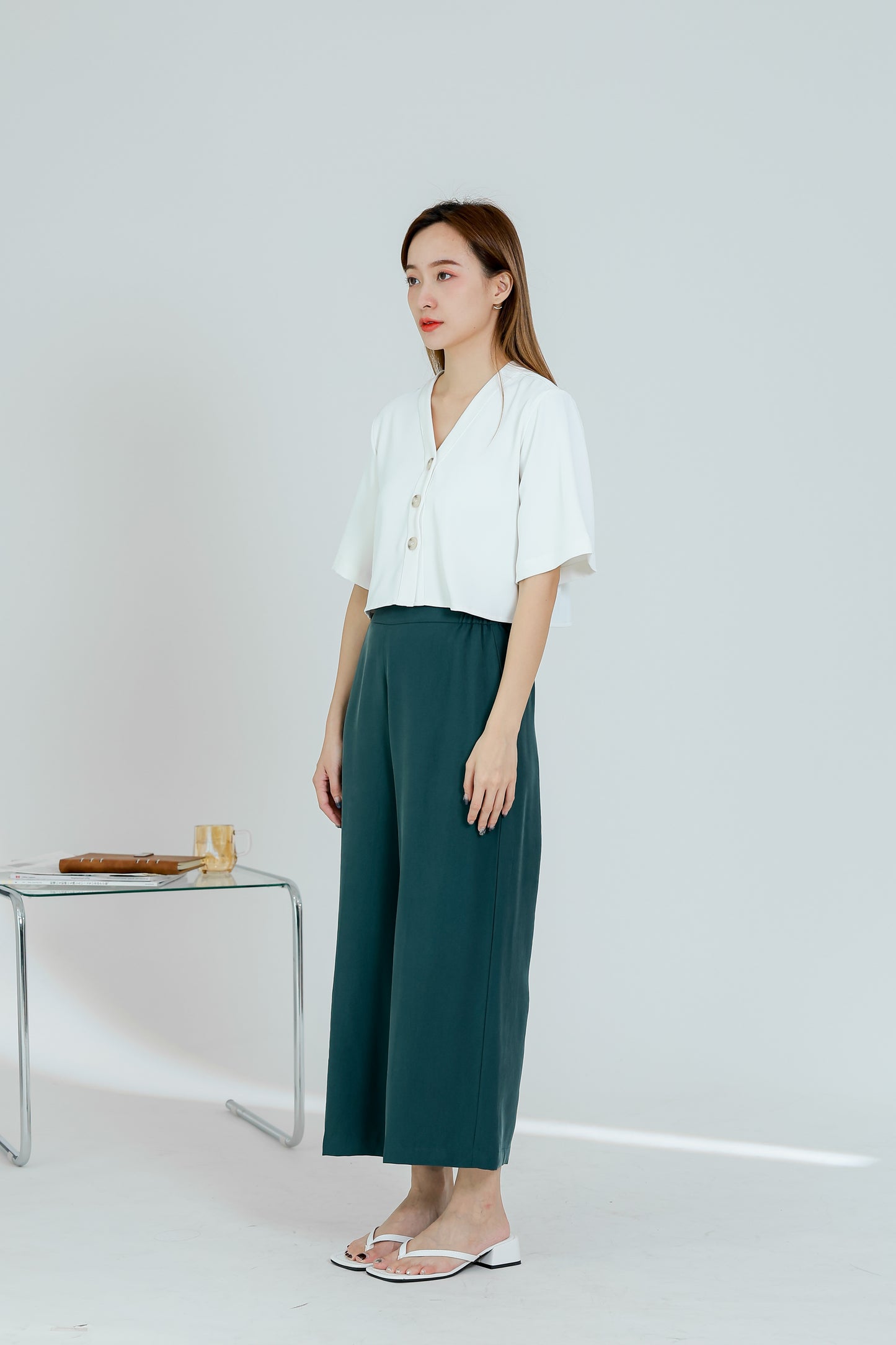 Lacu Side Elastic Cropped Pant - Green