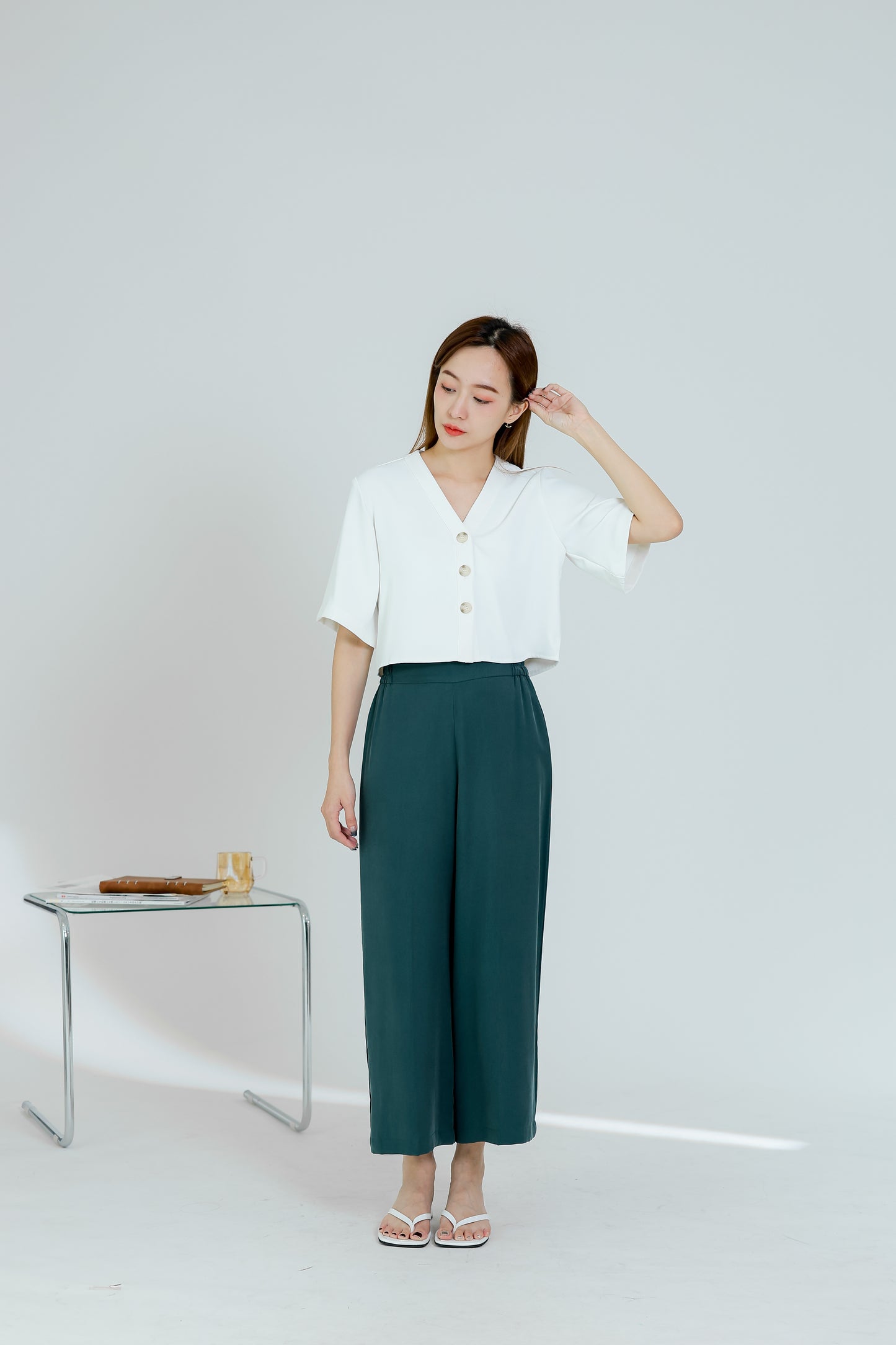 Lacu Side Elastic Cropped Pant - Green
