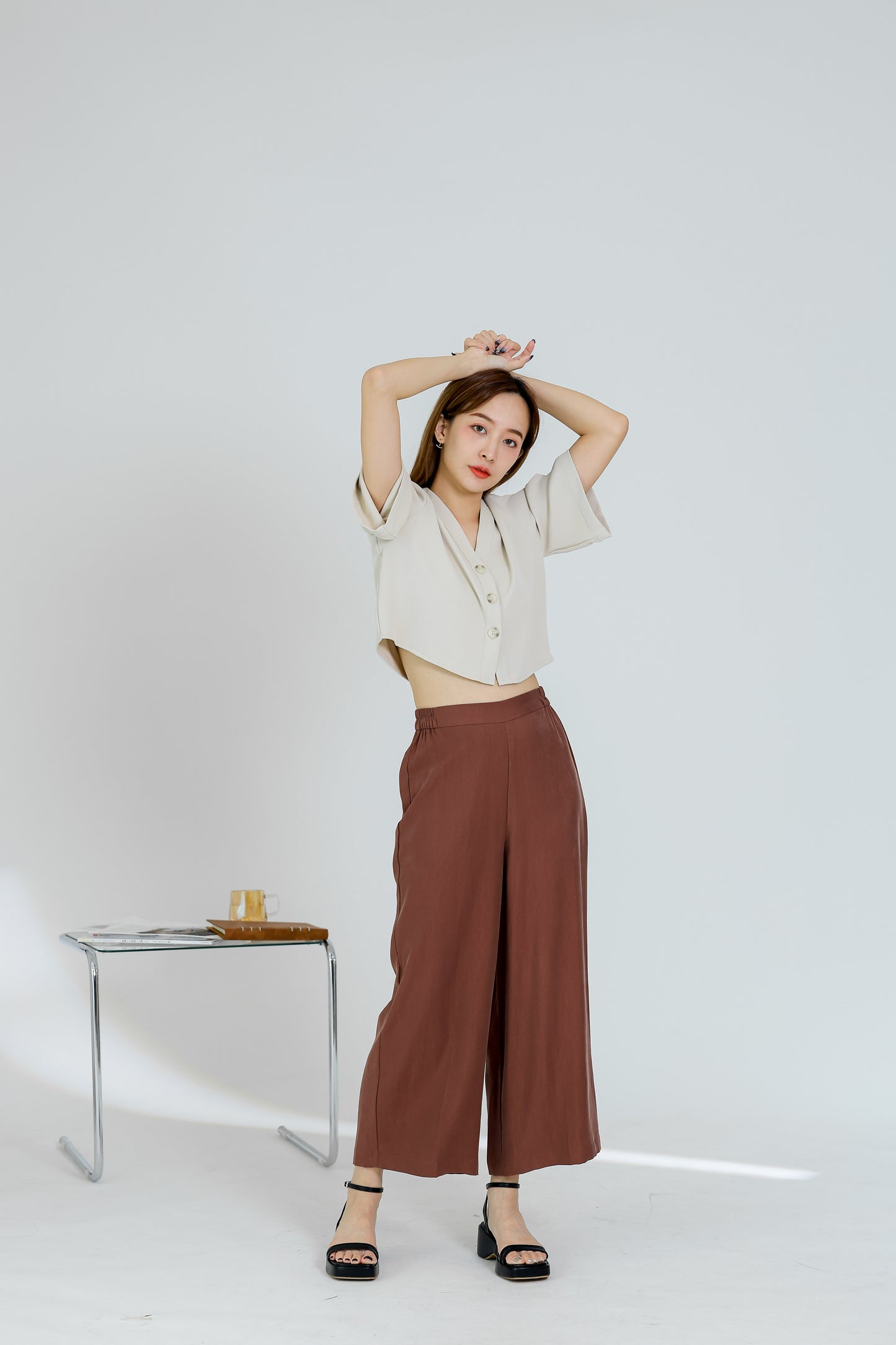 Lacu Side Elastic Cropped Pant - Chocolate
