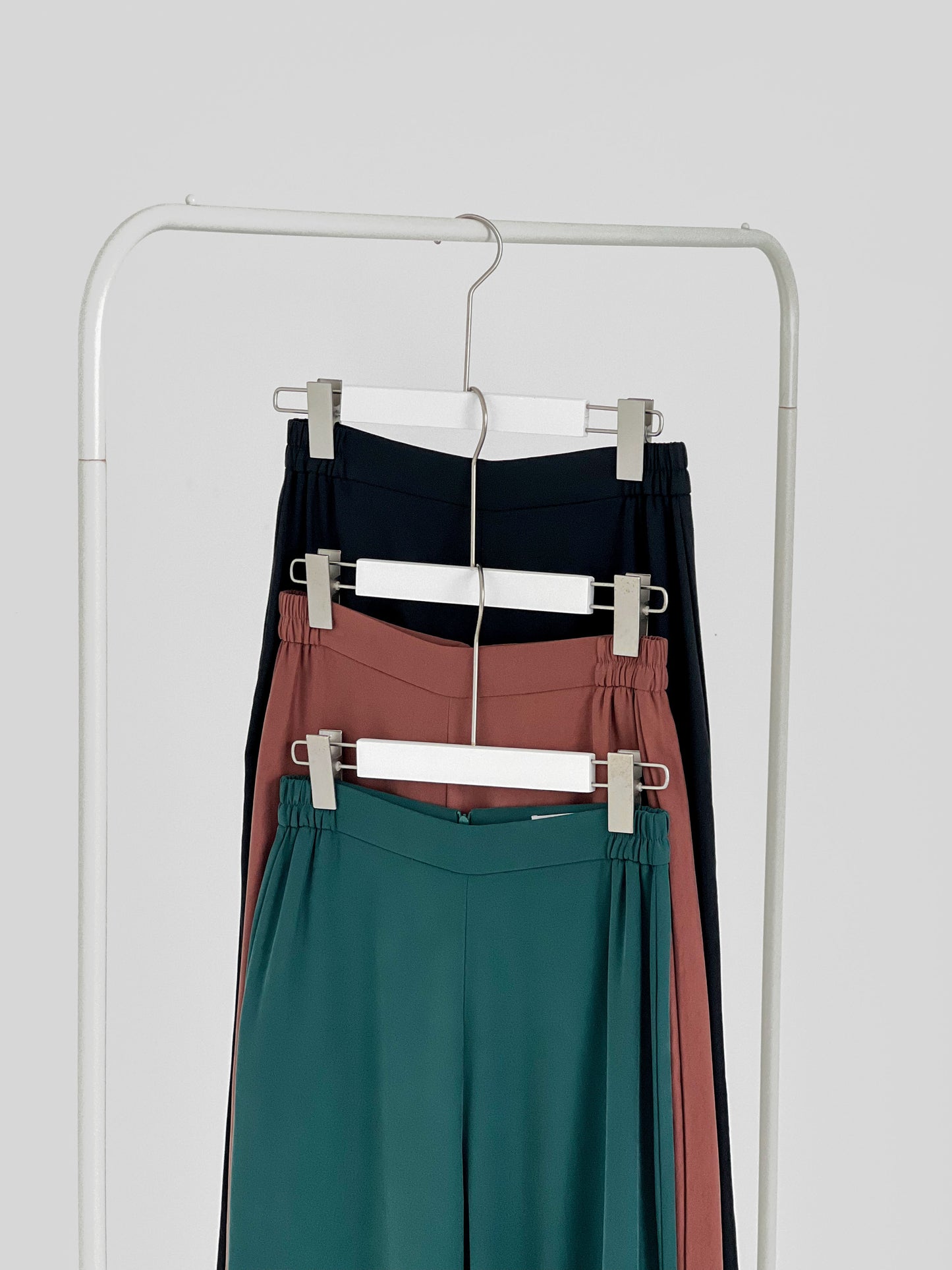 Lacu Side Elastic Cropped Pant - Chocolate