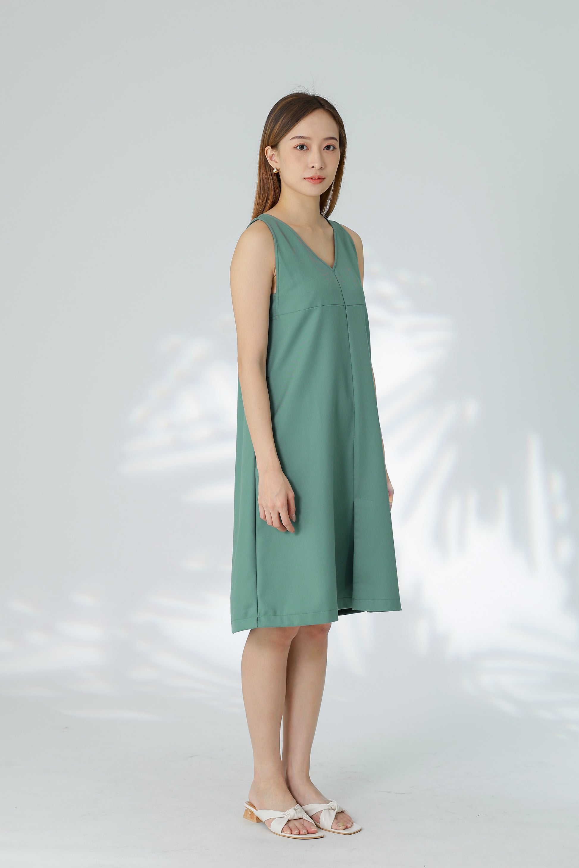 Lusia V Neck Shift Dress - Green