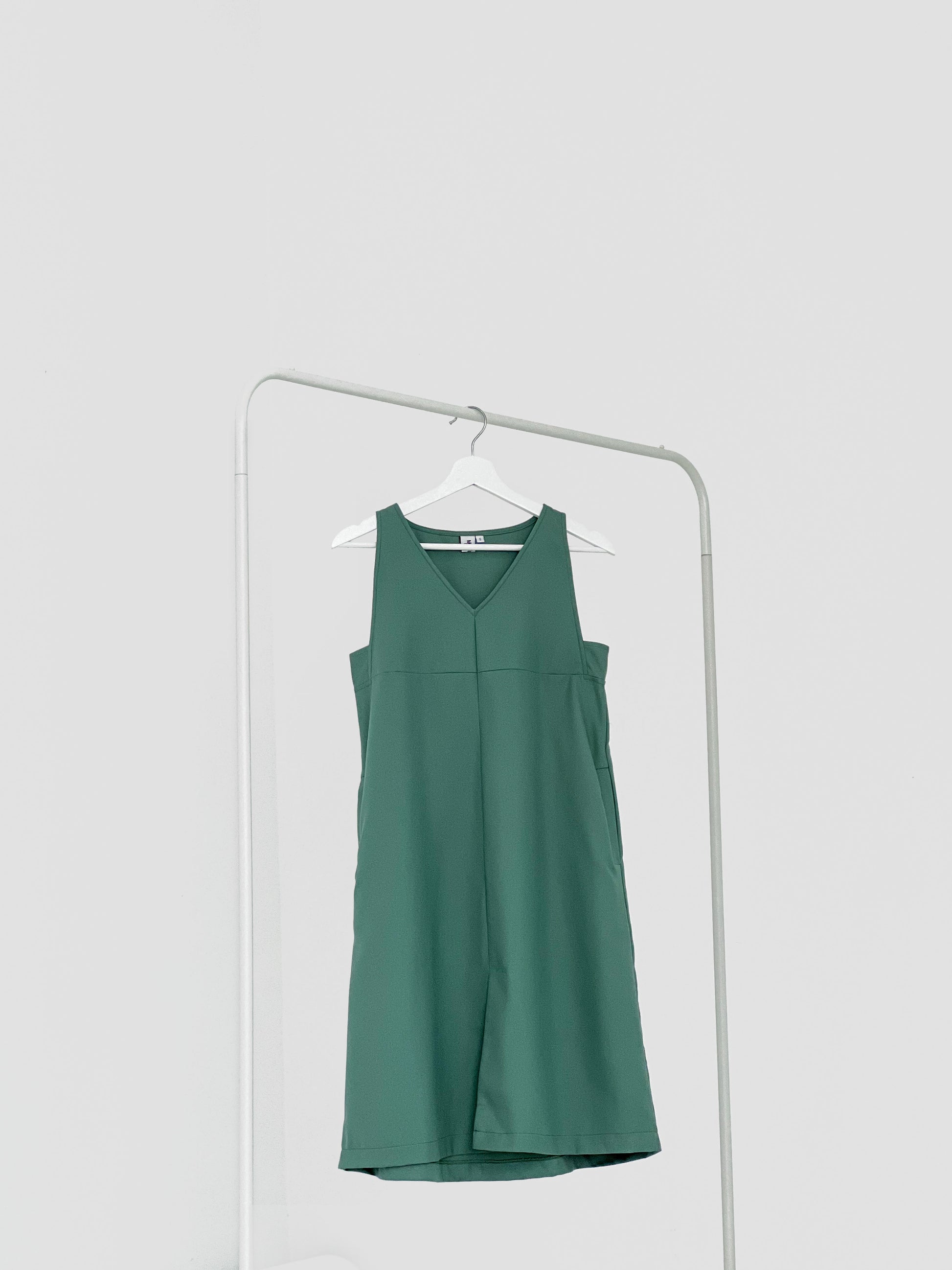 Lusia V Neck Shift Dress - Green