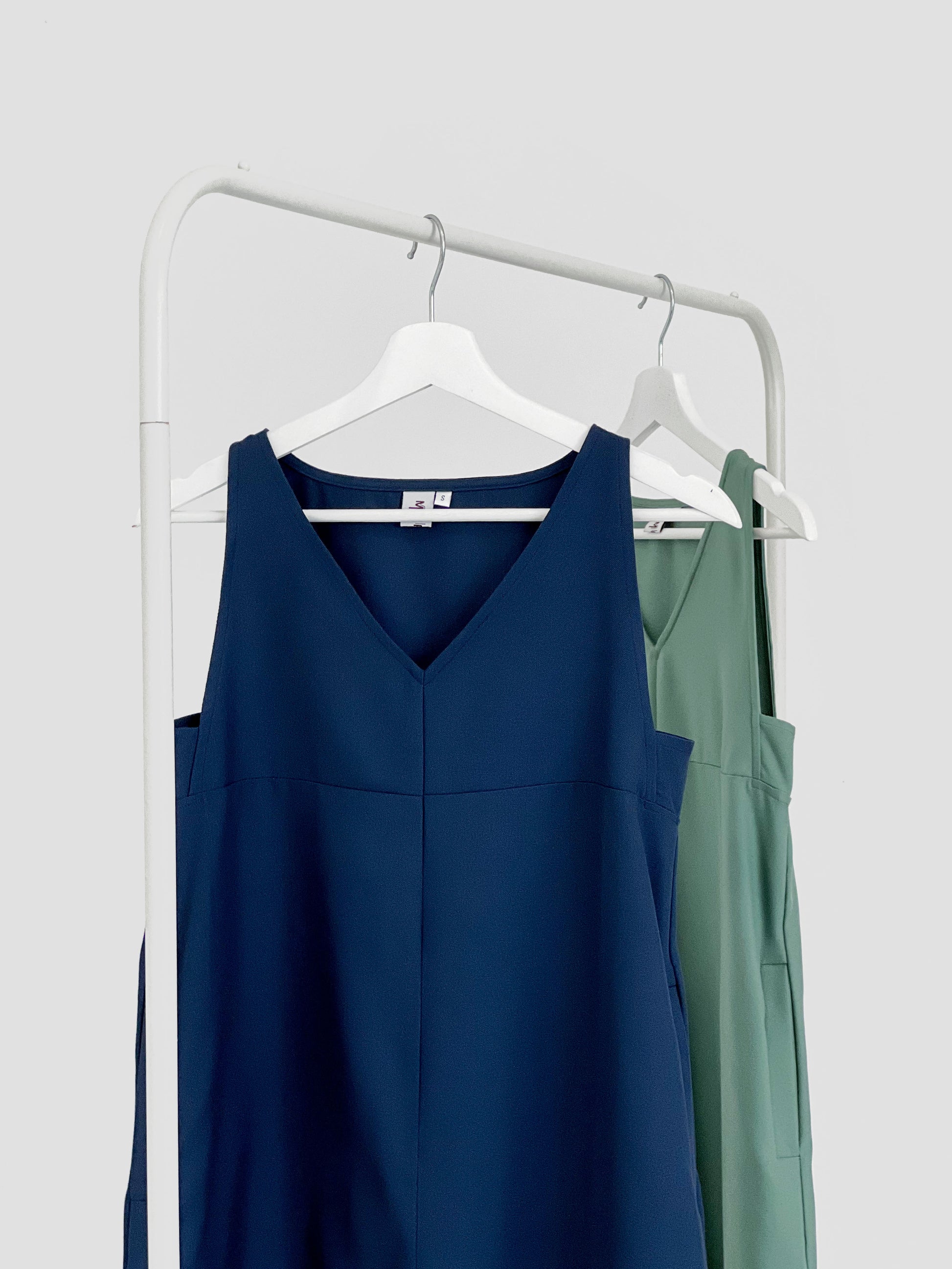 Lusia V Neck Shift Dress - Blue