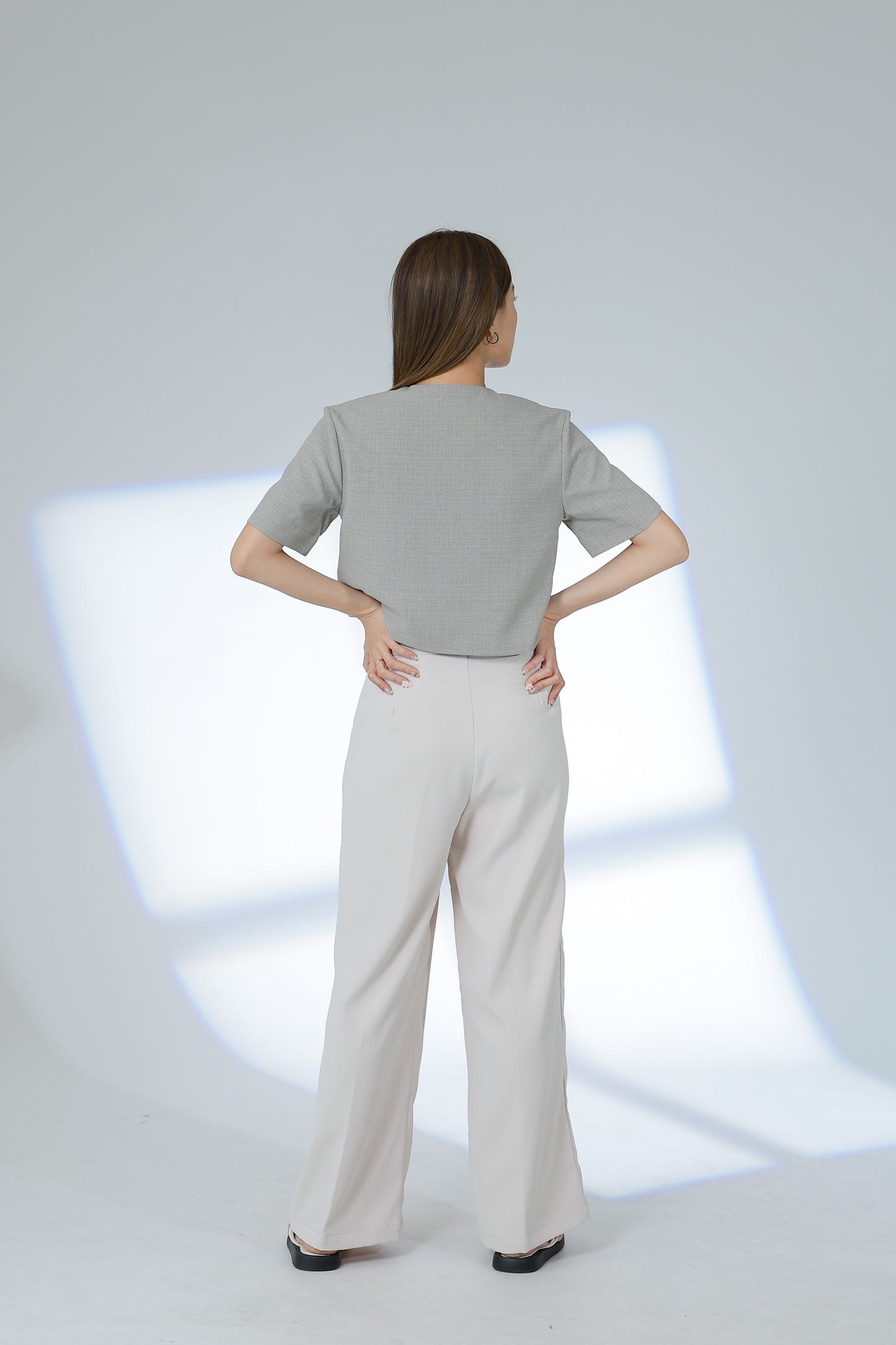 Lyra Pintuck Pant - Beige