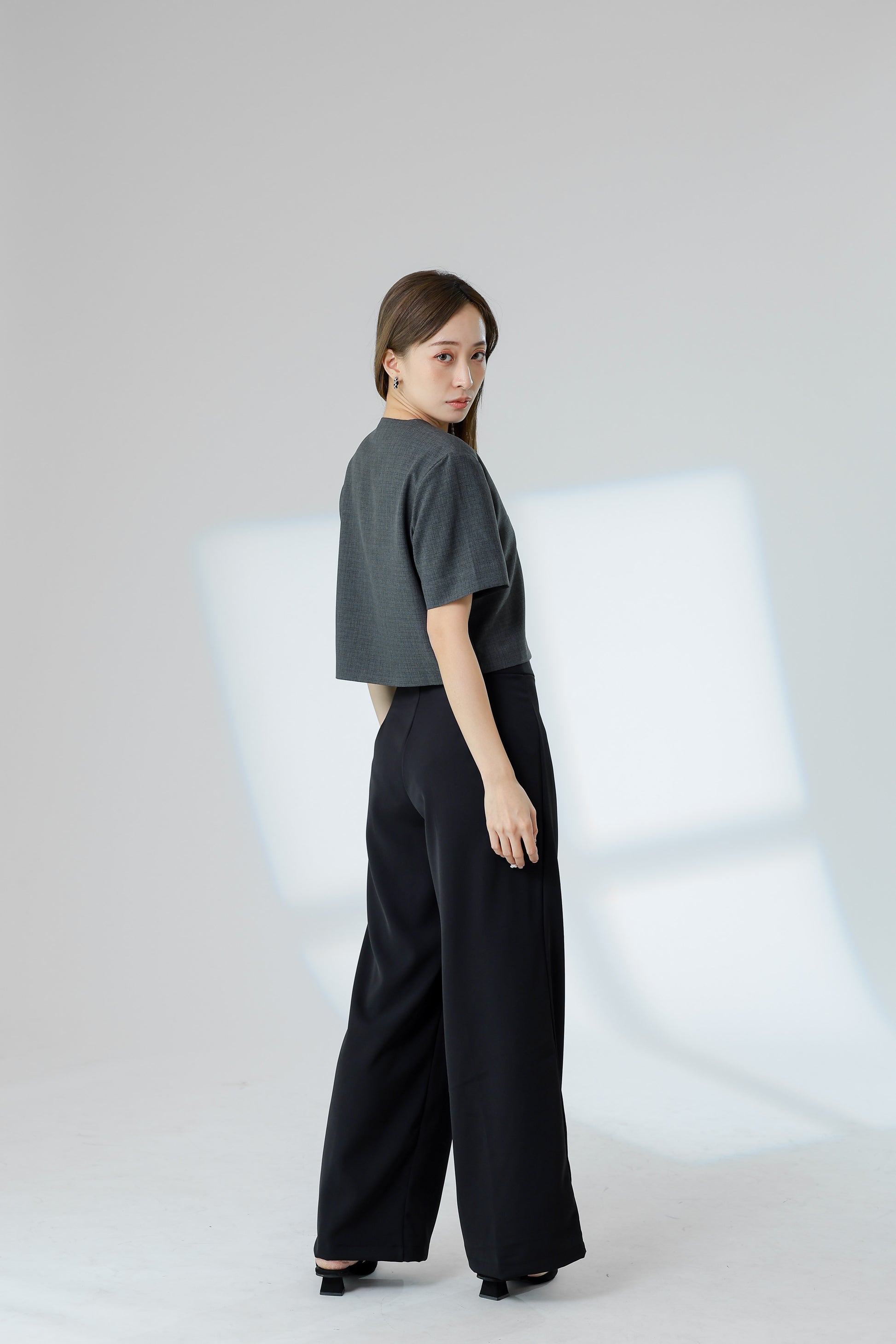 Lyra Pintuck Pant - Black