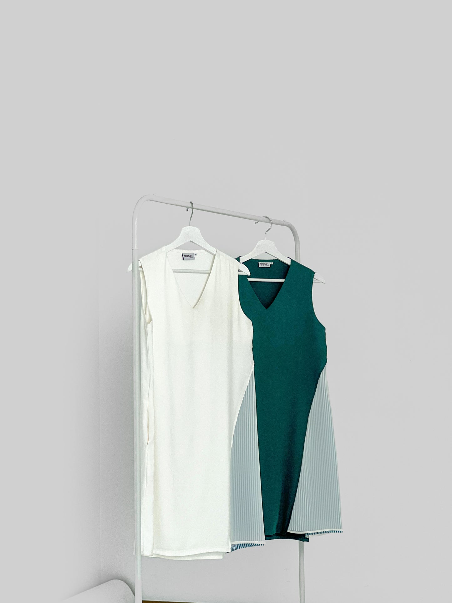 Maybel Colour Block Shift Dress - Emerald