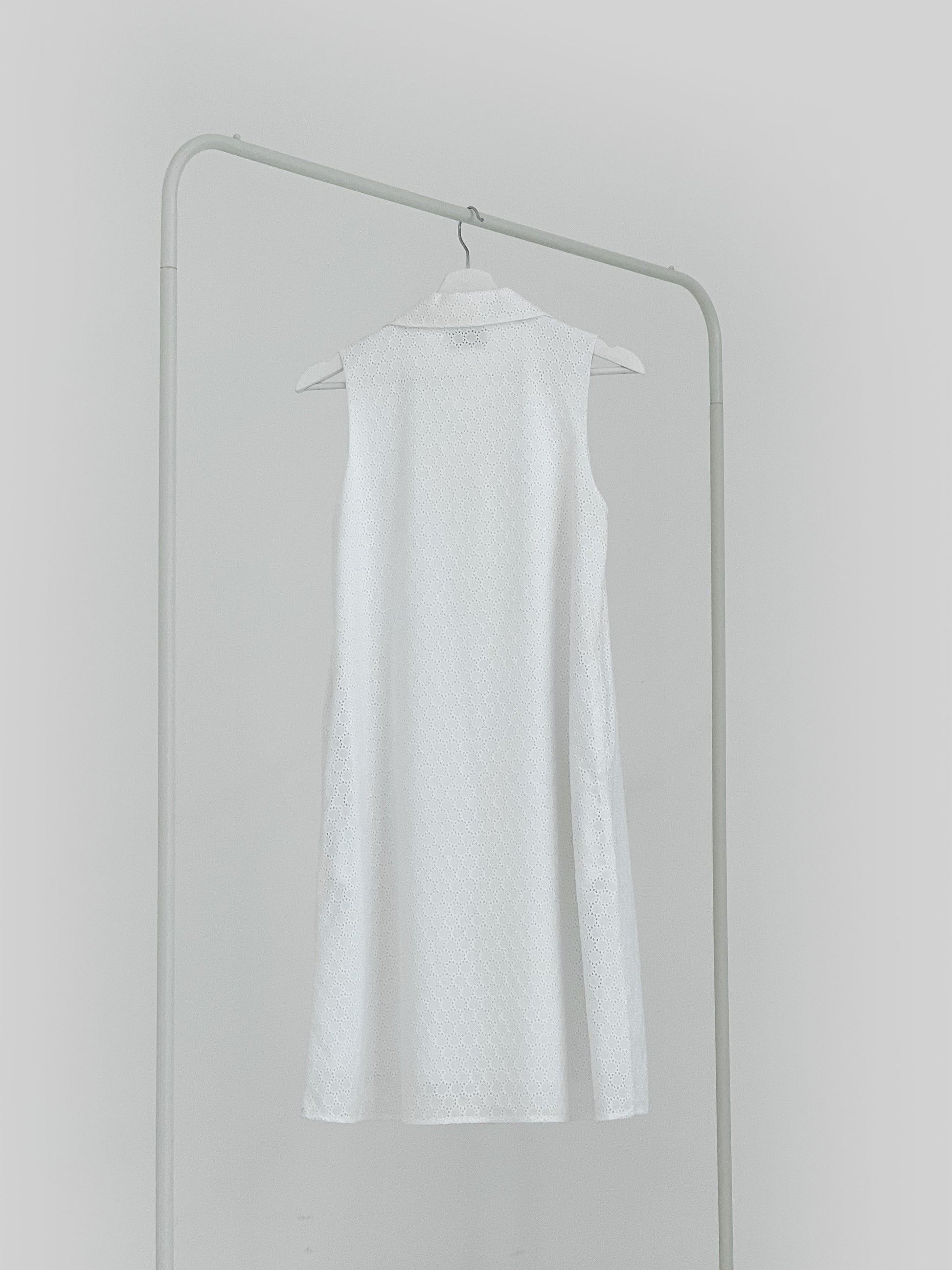 Nevina Peter Pan Collar Dress - White