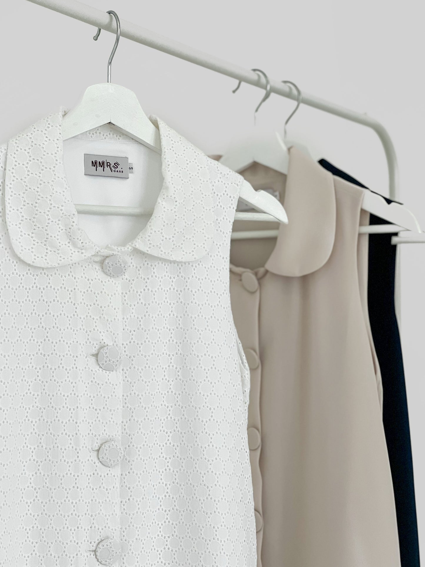 Nevina Peter Pan Collar Dress - White