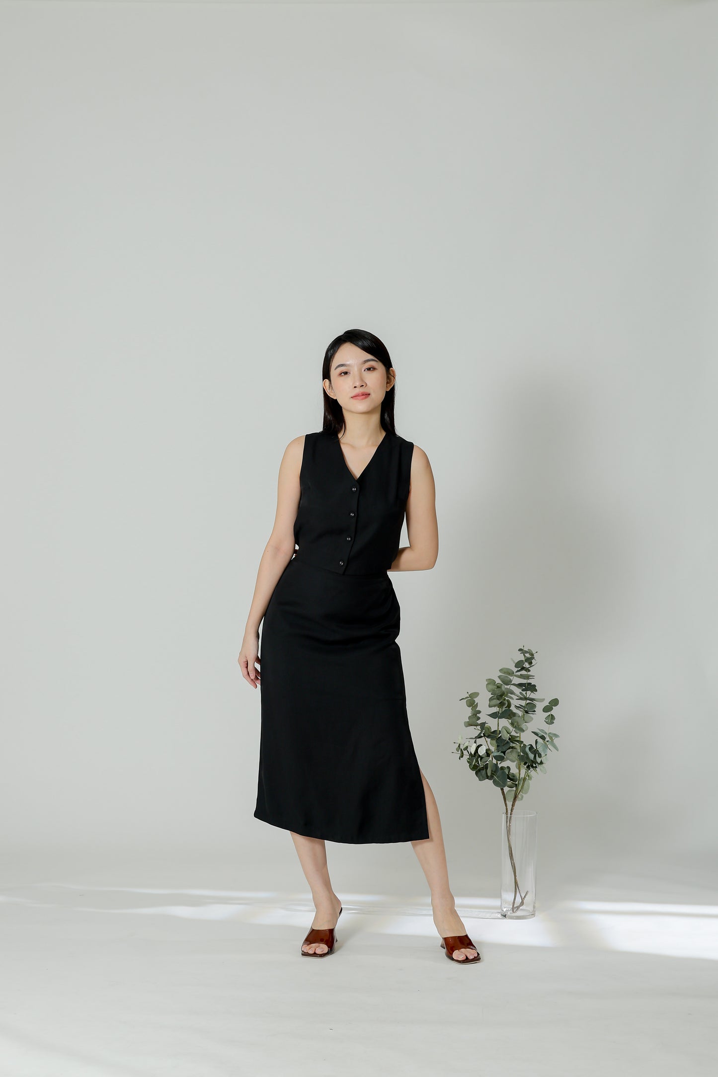 Olivia V-Neck Open Slit Dress - Black