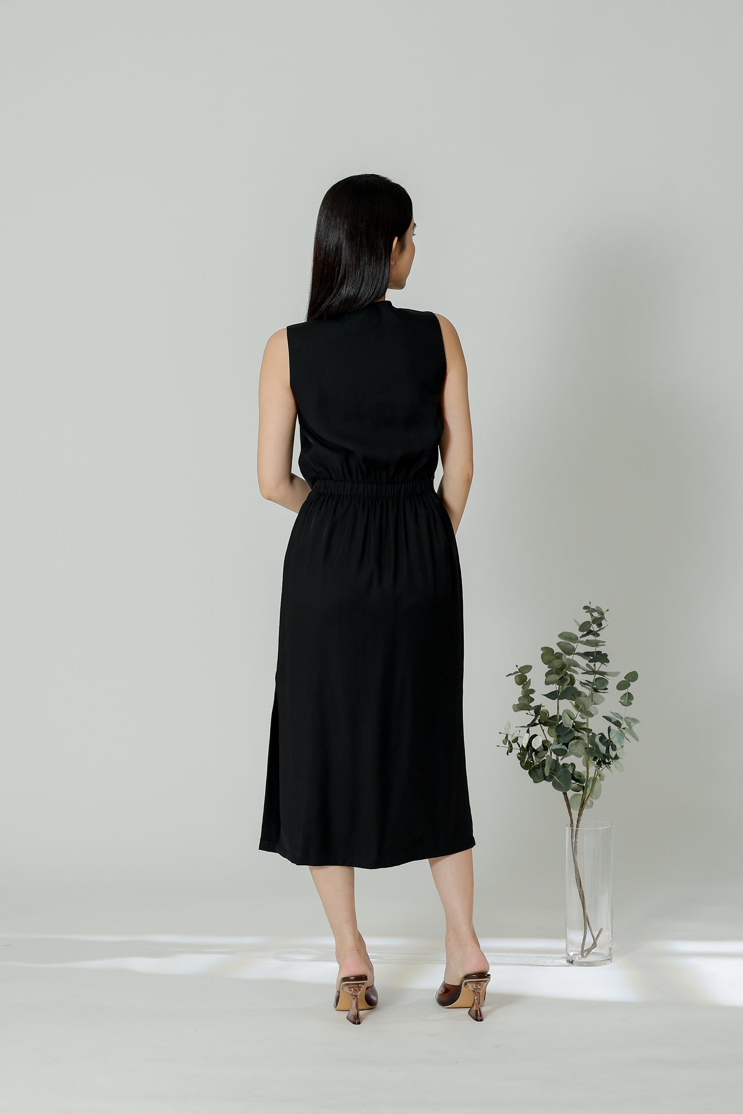 Olivia V-Neck Open Slit Dress - Black