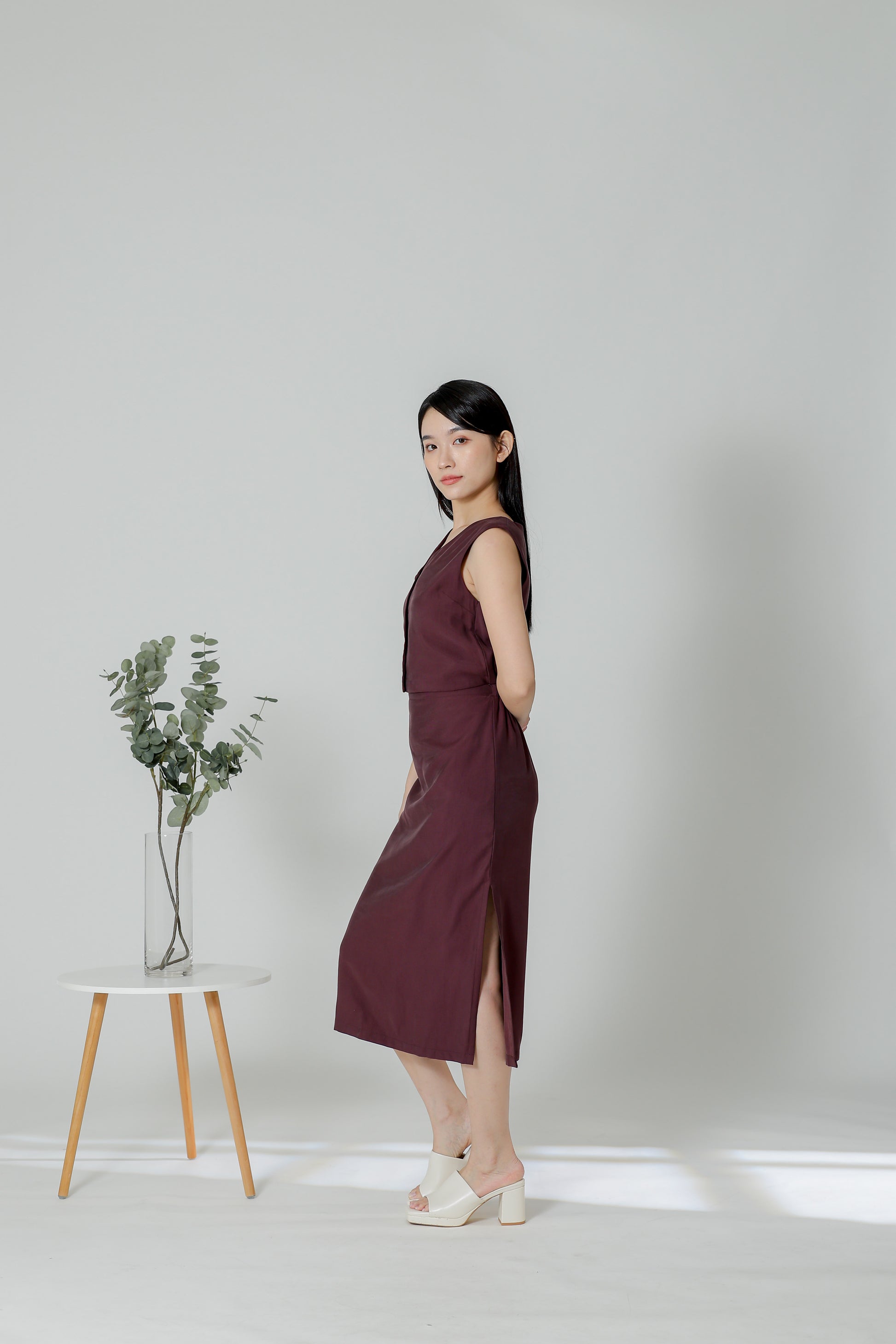 Olivia V-Neck Open Slit Dress - Plum