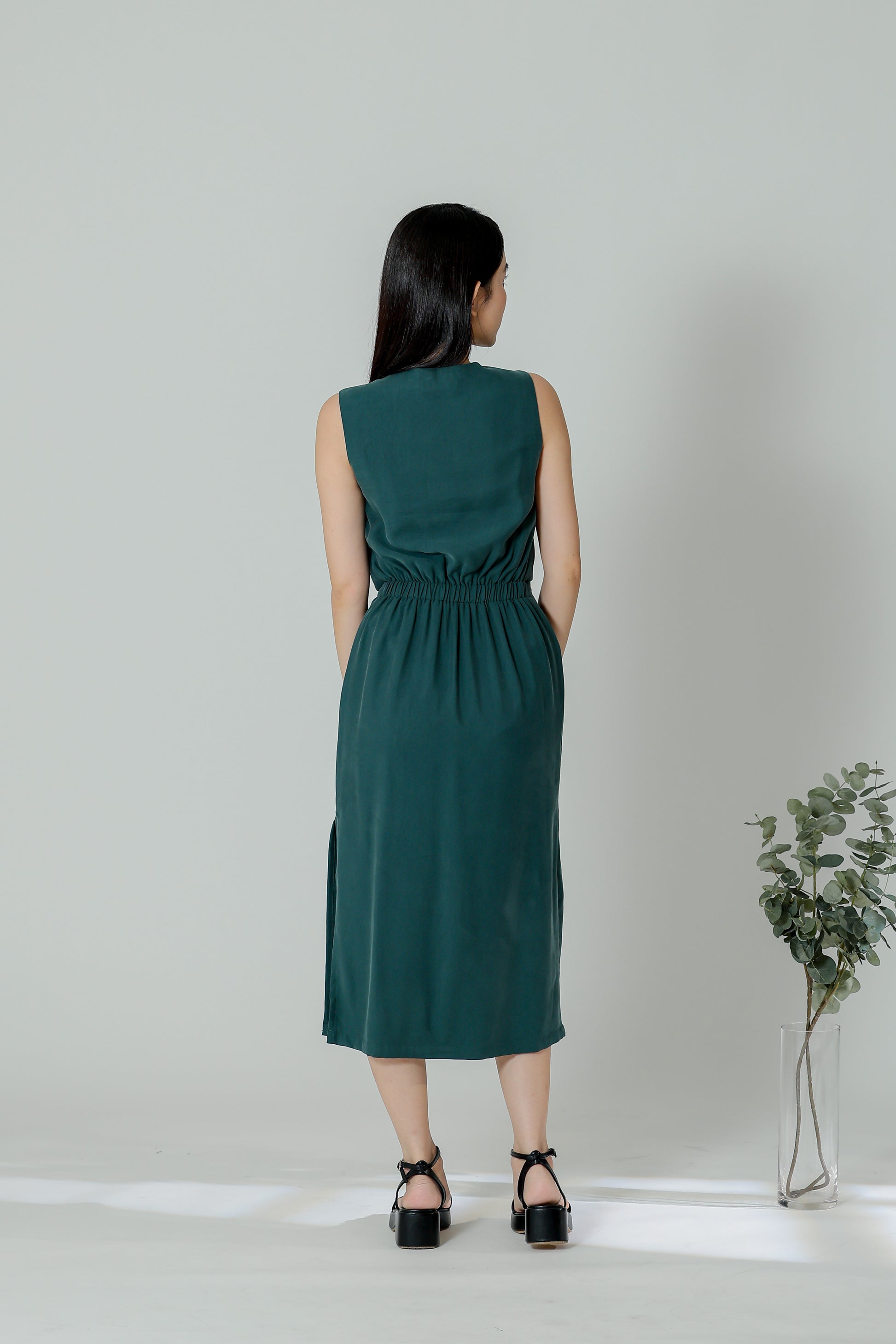 Olivia V-Neck Open Slit Dress - Emerald