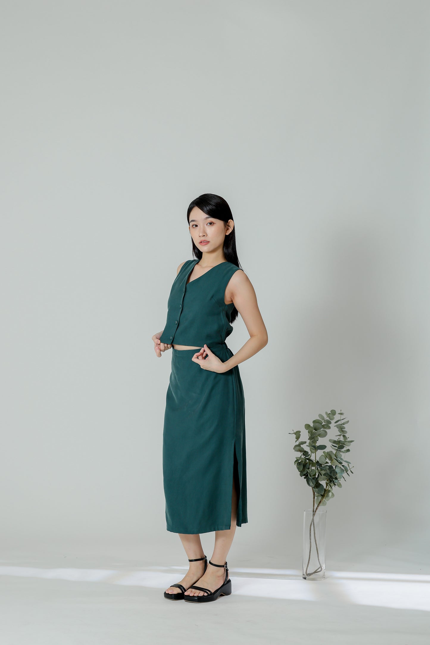 Olivia V-Neck Open Slit Dress - Emerald