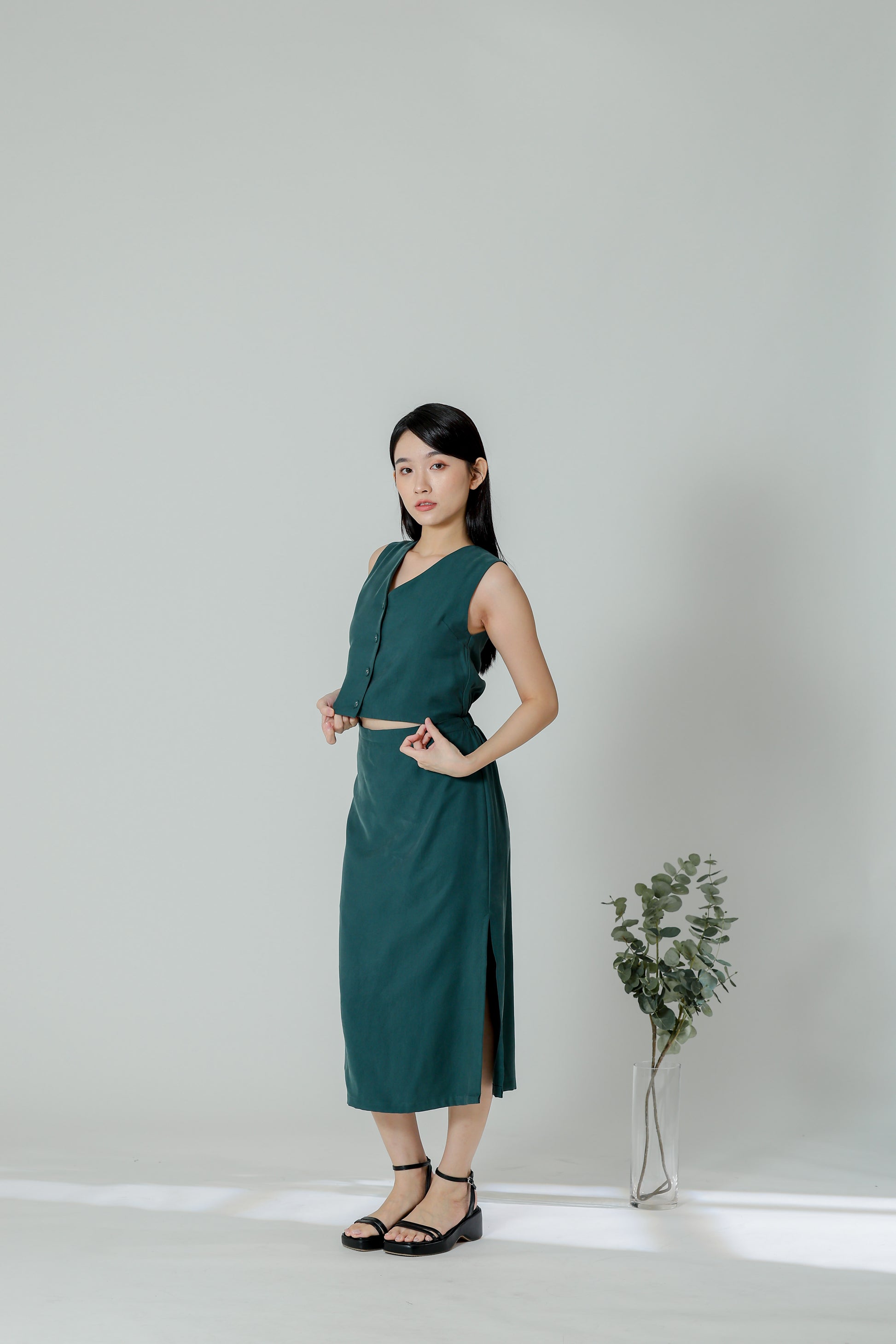 Olivia V-Neck Open Slit Dress - Emerald