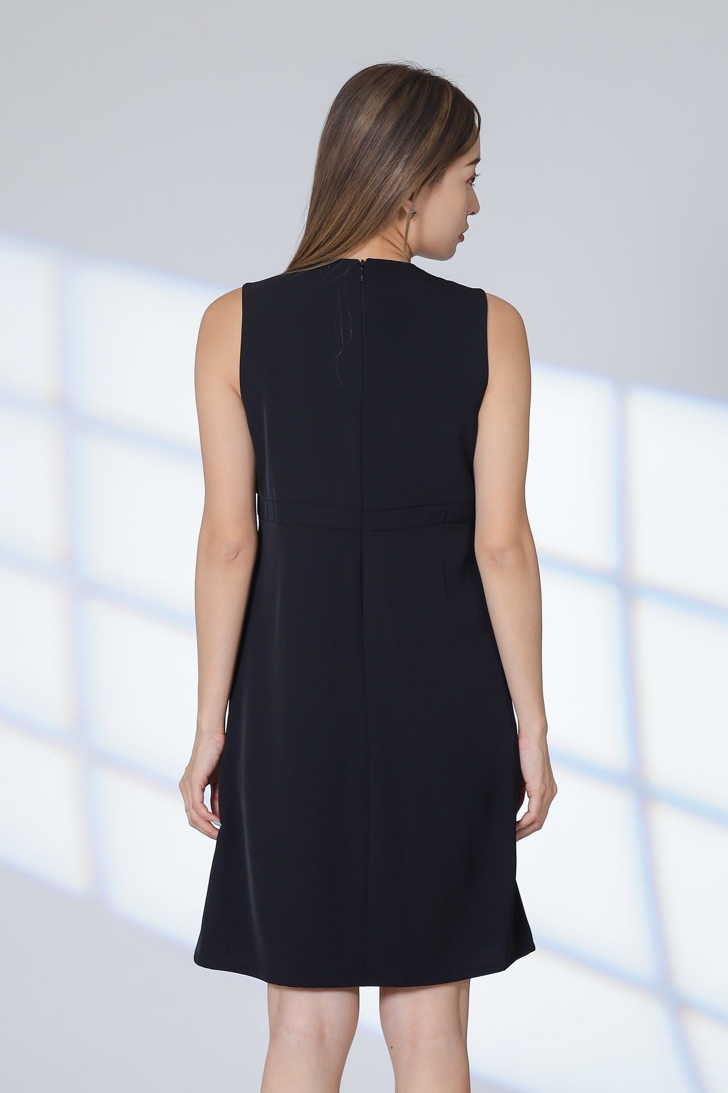 Roza Center Pleat Dress - Black