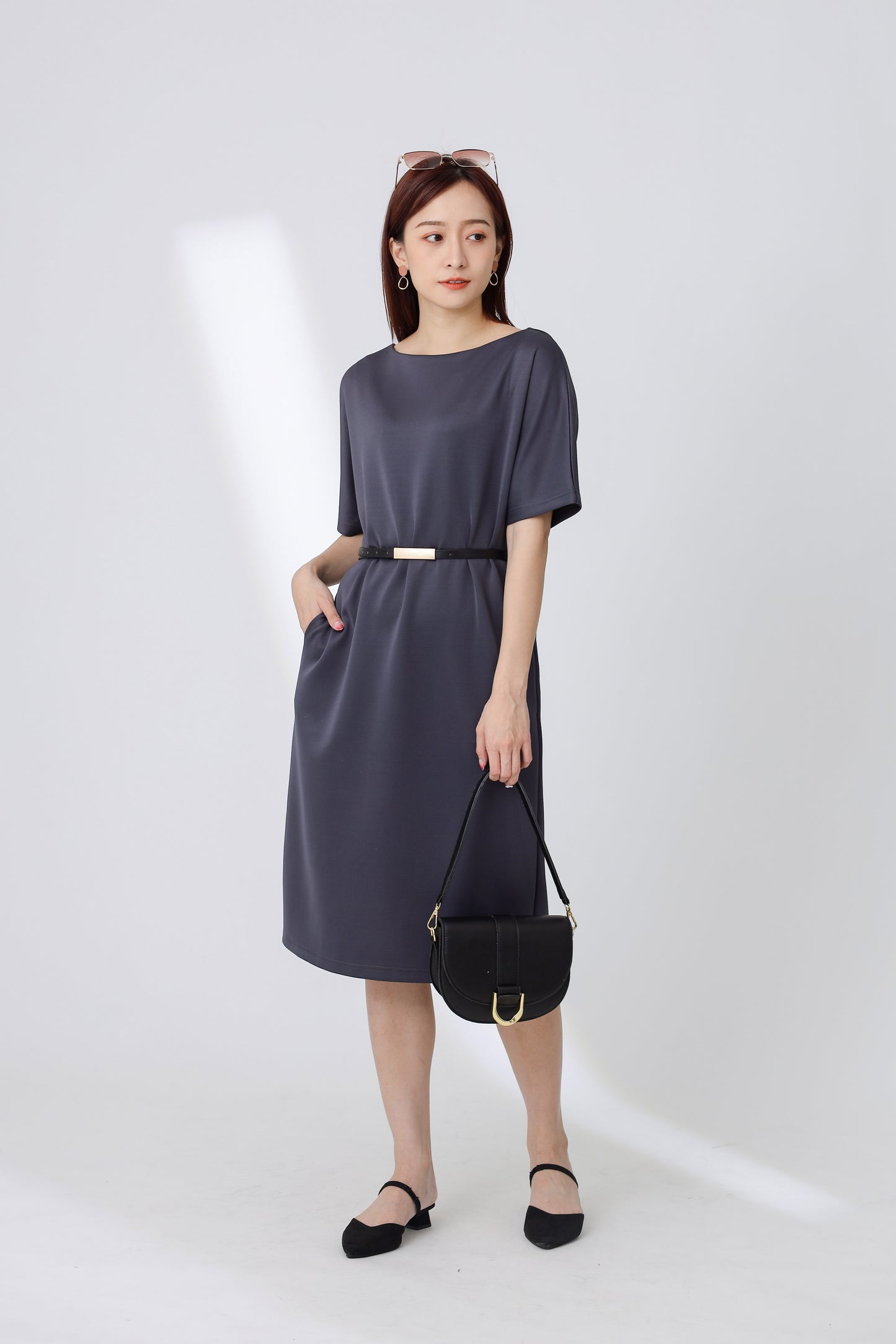 Sarrah Scuba Drape Short Sleeve Dress - Dark Grey