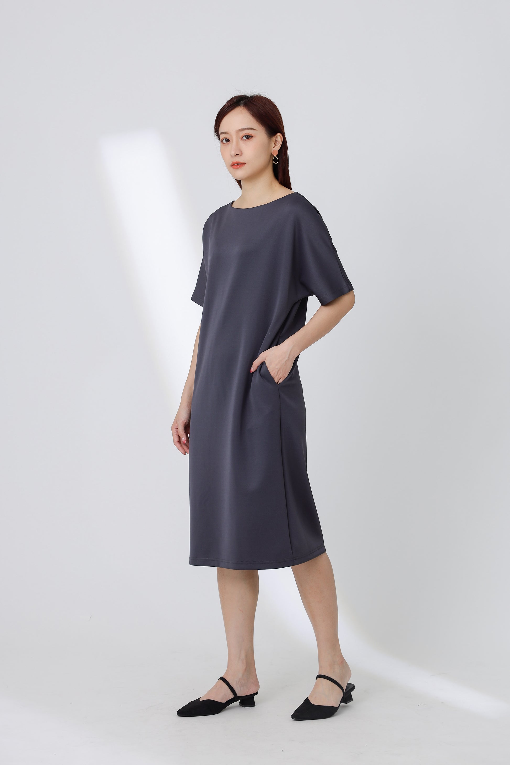 Sarrah Scuba Drape Short Sleeve Dress - Dark Grey