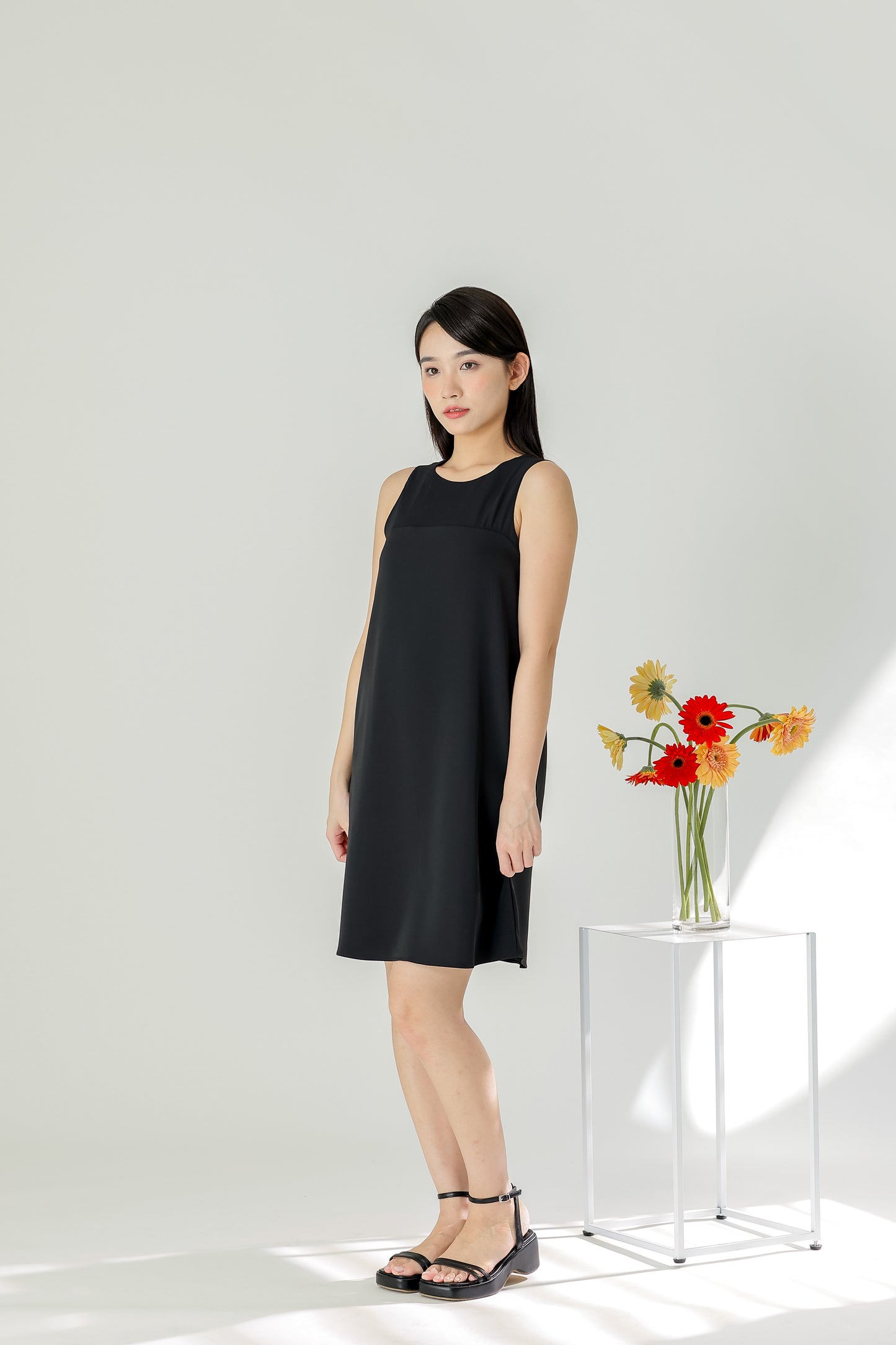 Savannah Classic Shift Dress - Black