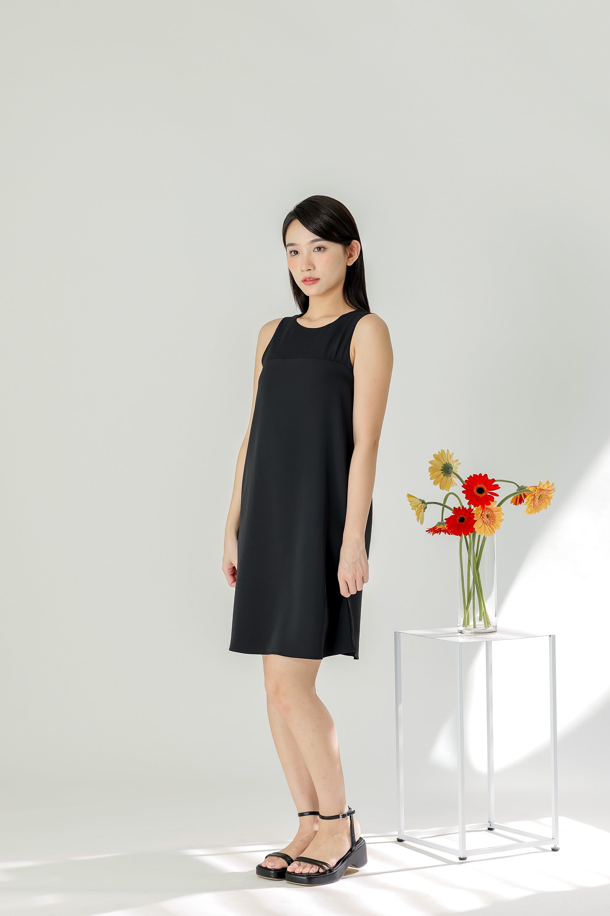 Savannah Classic Shift Dress - Black