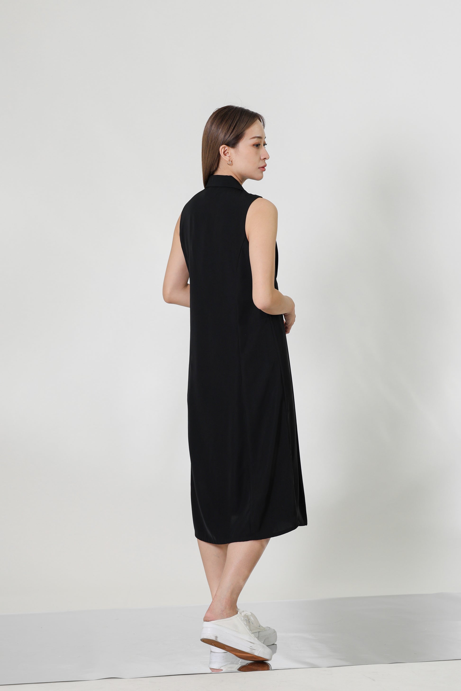 Valene Button-Down Collared Dress - Black