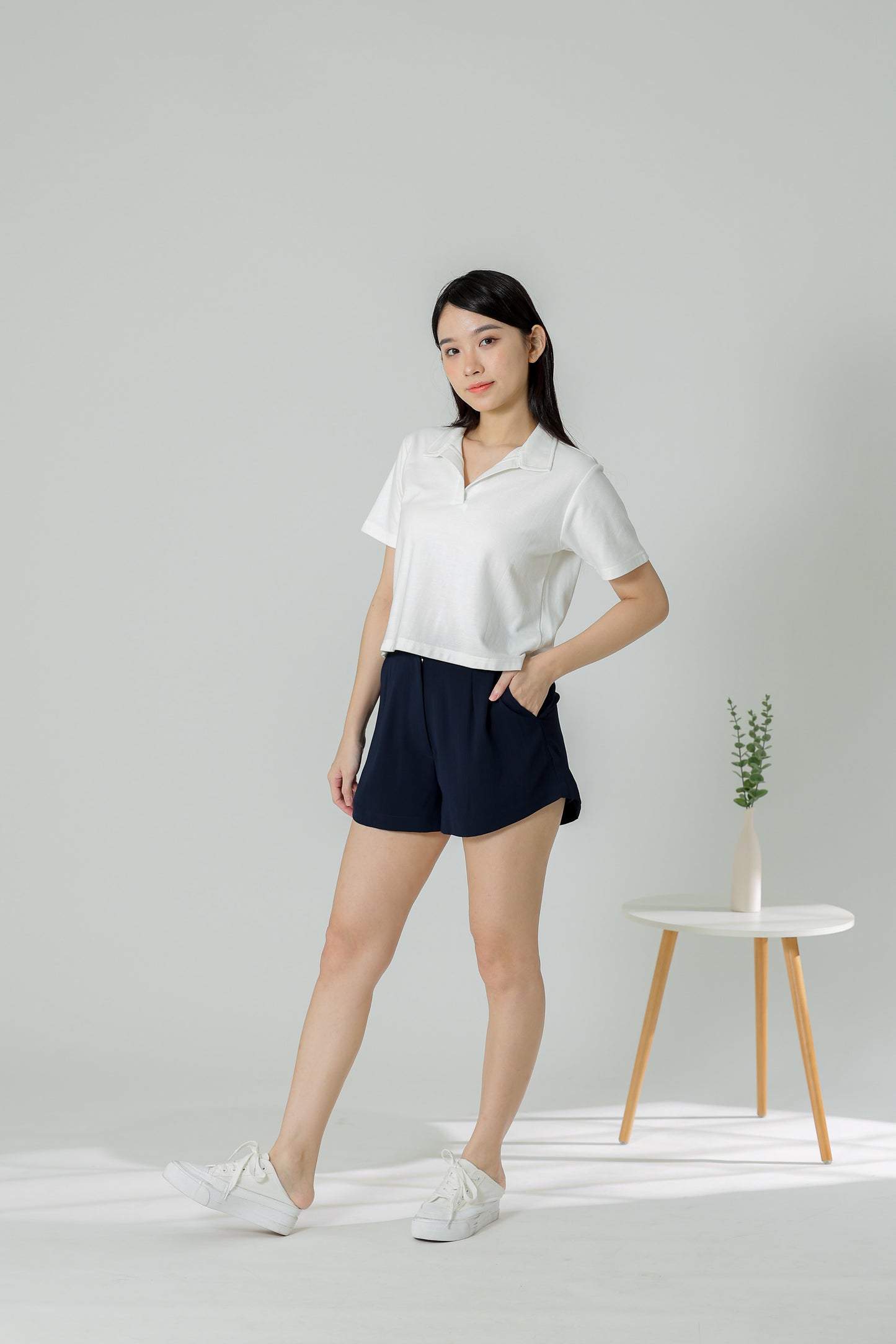 Wynna Classic Shorts - Navy